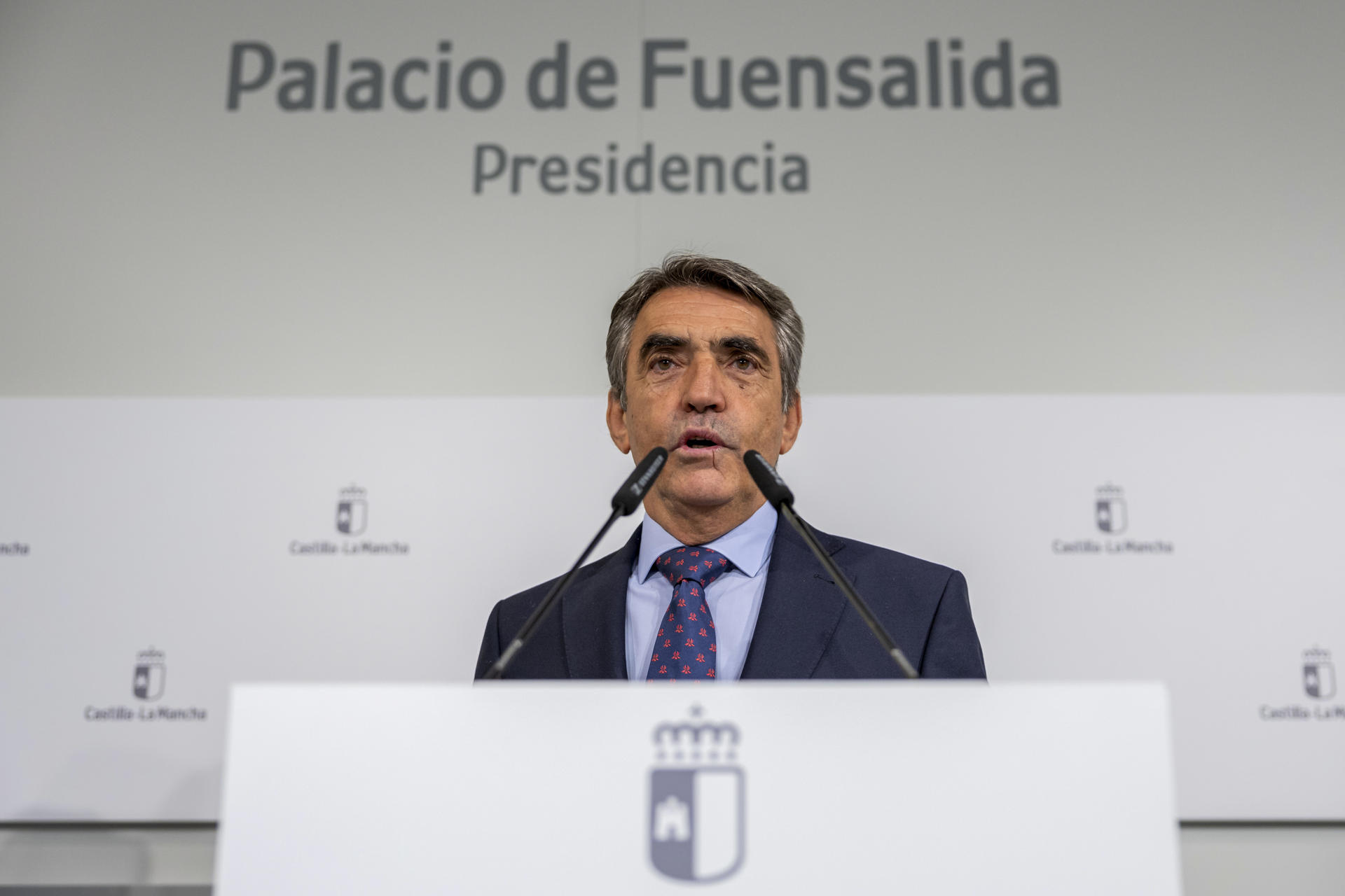 El presidente de la Fundación Toro de Lidia y premio tauromaquía, el ganadero Victorino Martín García durante una rueda de prensa tras el recibiemiento a los miembros del jurado del Premio Nacional de Tauromaquia este martes en Toledo. EFE/Ángeles Visdómine