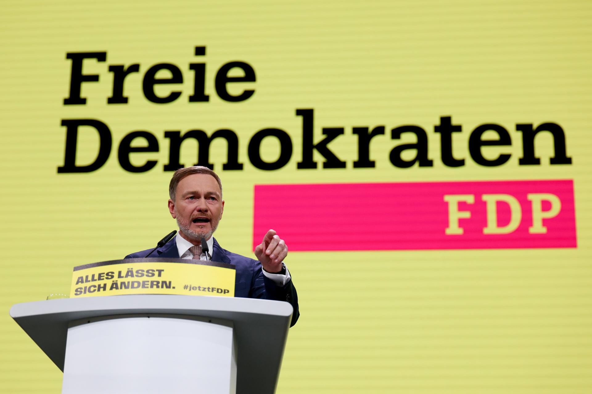 El presidente del Partido Liberal alemán (FDP), Christian Lindner, en el congreso de su agrupación este domingo en Potsdam.EFE/EPA/FILIP SINGER
