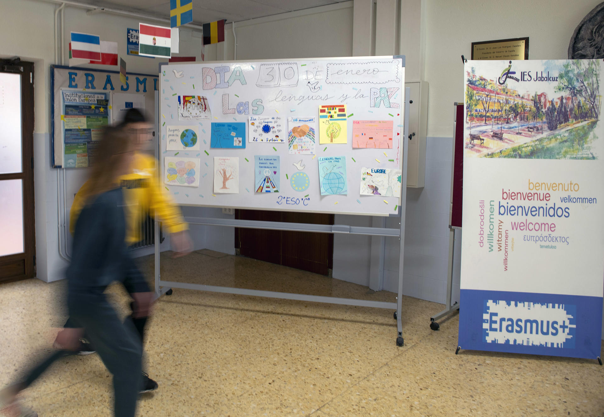 Imagen de archivo de un Instituto de Educación Secundaria de Jaén con un proyecto Erasmus+ de movilidad en educación escolar. EFE/José Manuel Pedrosa