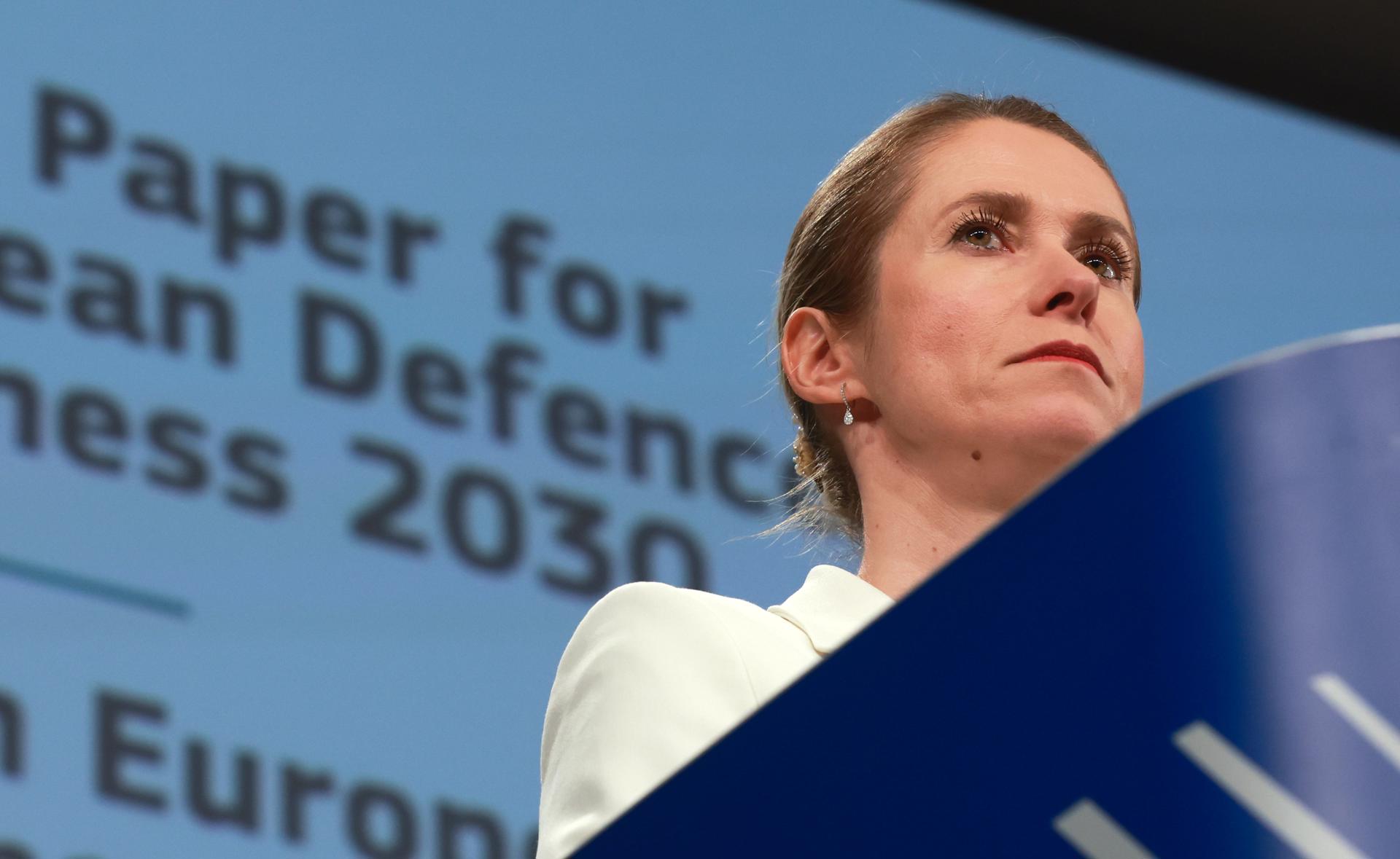 La Alta Representante de la Unión Europea para Asuntos Exteriores y Política de Seguridad, Kaja Kallas, ofrece una conferencia de prensa sobre el Libro Blanco para la Defensa Europea y el plan REARM Europa tras la reunión del Colegio de la Comisión Europea en Bruselas, Bélgica, el 19 de marzo de 2025. (Bélgica, Bruselas) EFE/EPA/OLIVIER HOSLET