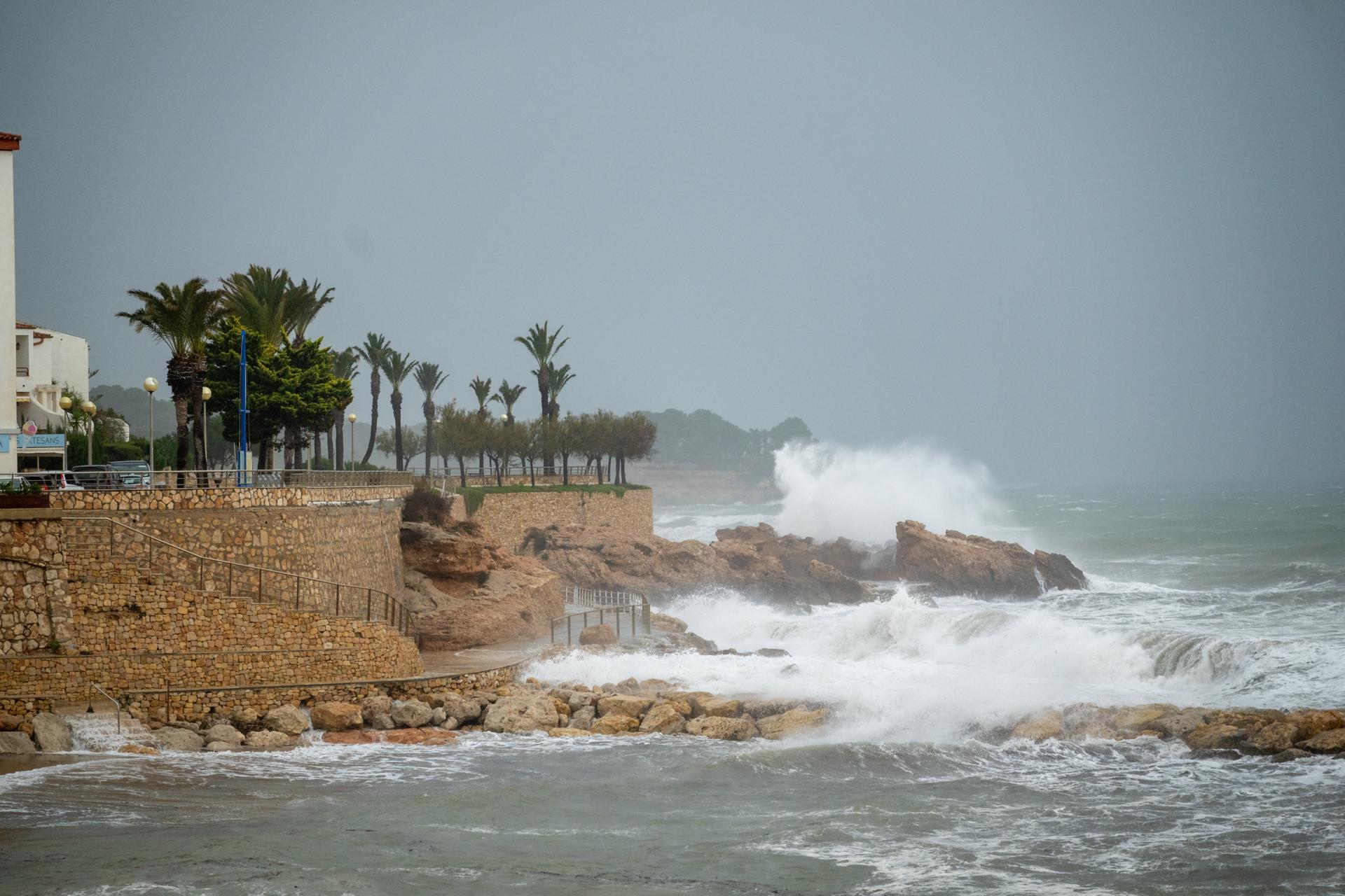 Imagen de archivo de la playa de L'Atmella de Mar (Tarragona). EFE/ Àlex López