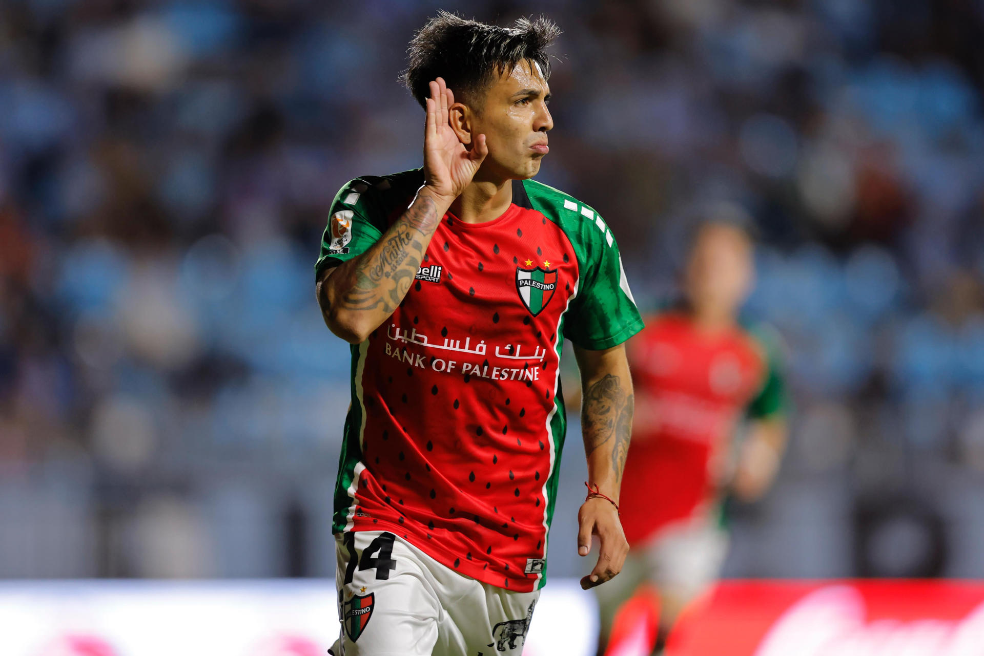 Fotografía cedida por CD Palestino de Joe Abrigo celebrando un gol en Santiago (Chile). EFE/CD Palestino
