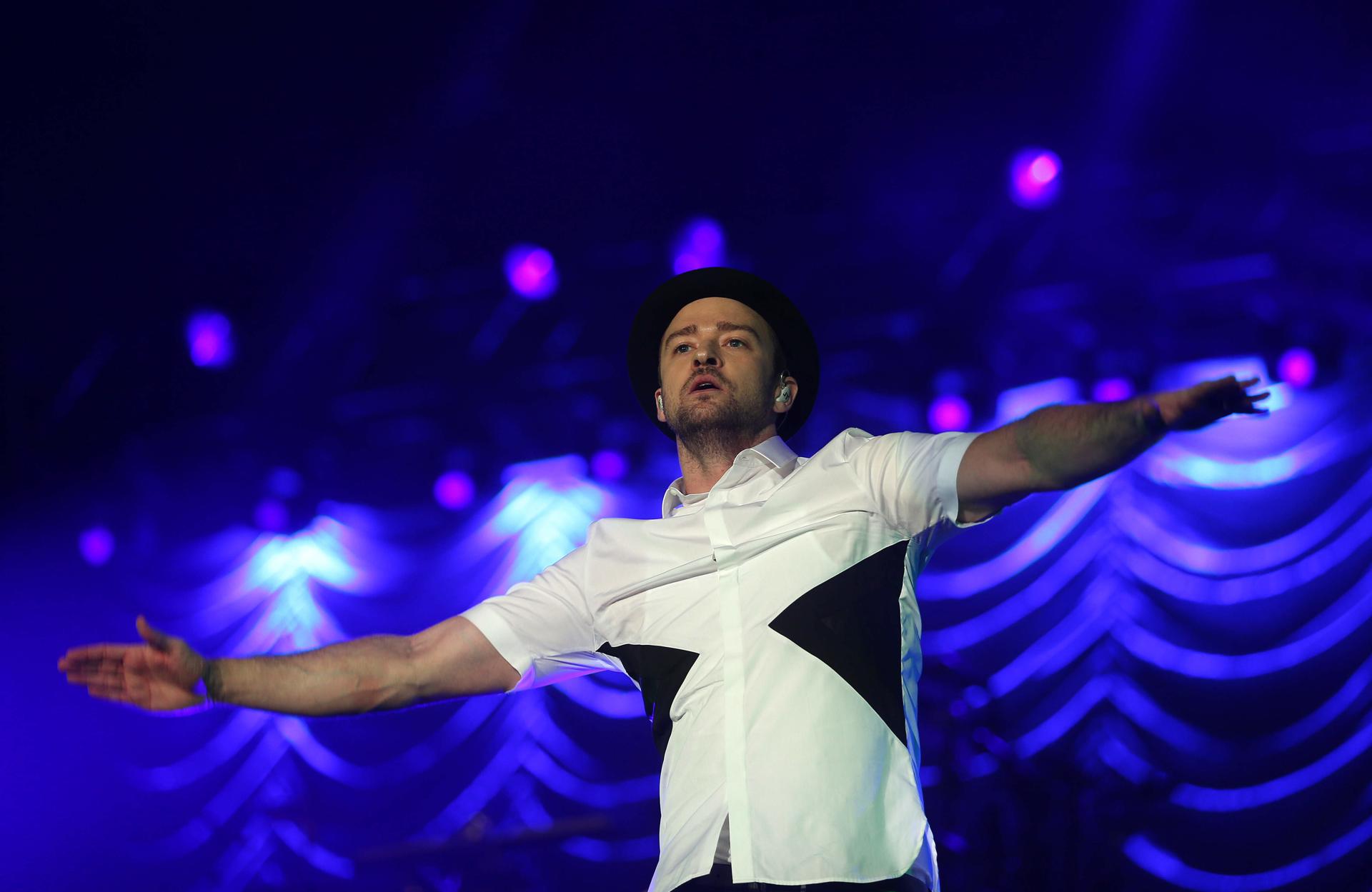 Fotografía de archivo en la que se registró una presentación del cantante estadounidense Justin Timberlake, en Río de Janeiro (Brasil). EFE/Marcelo Sayão
