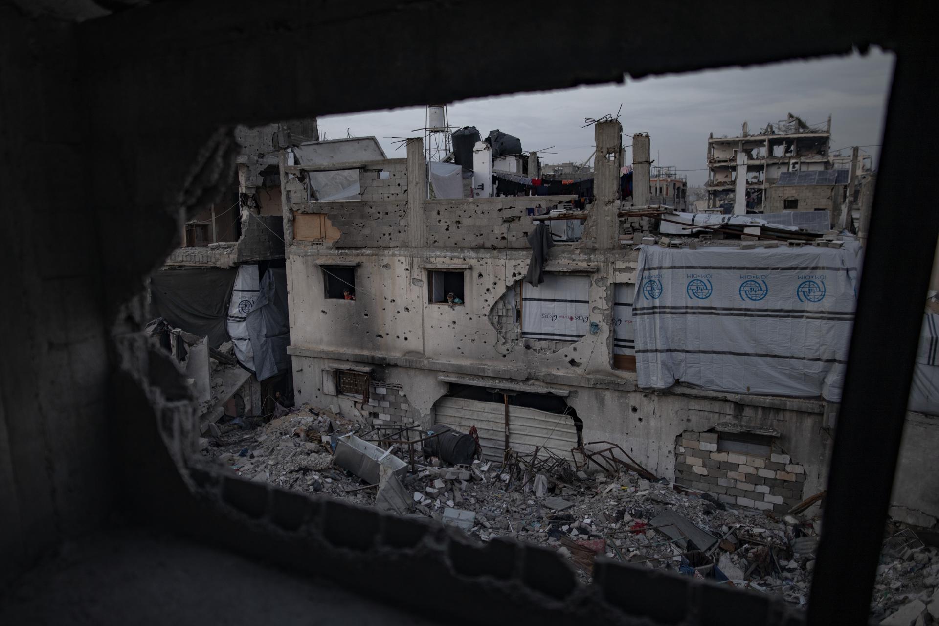 Aspecto de la Franja de Gaza tras los continuos bombardeos de Israel. EFE/EPA/HAITHAM IMAD