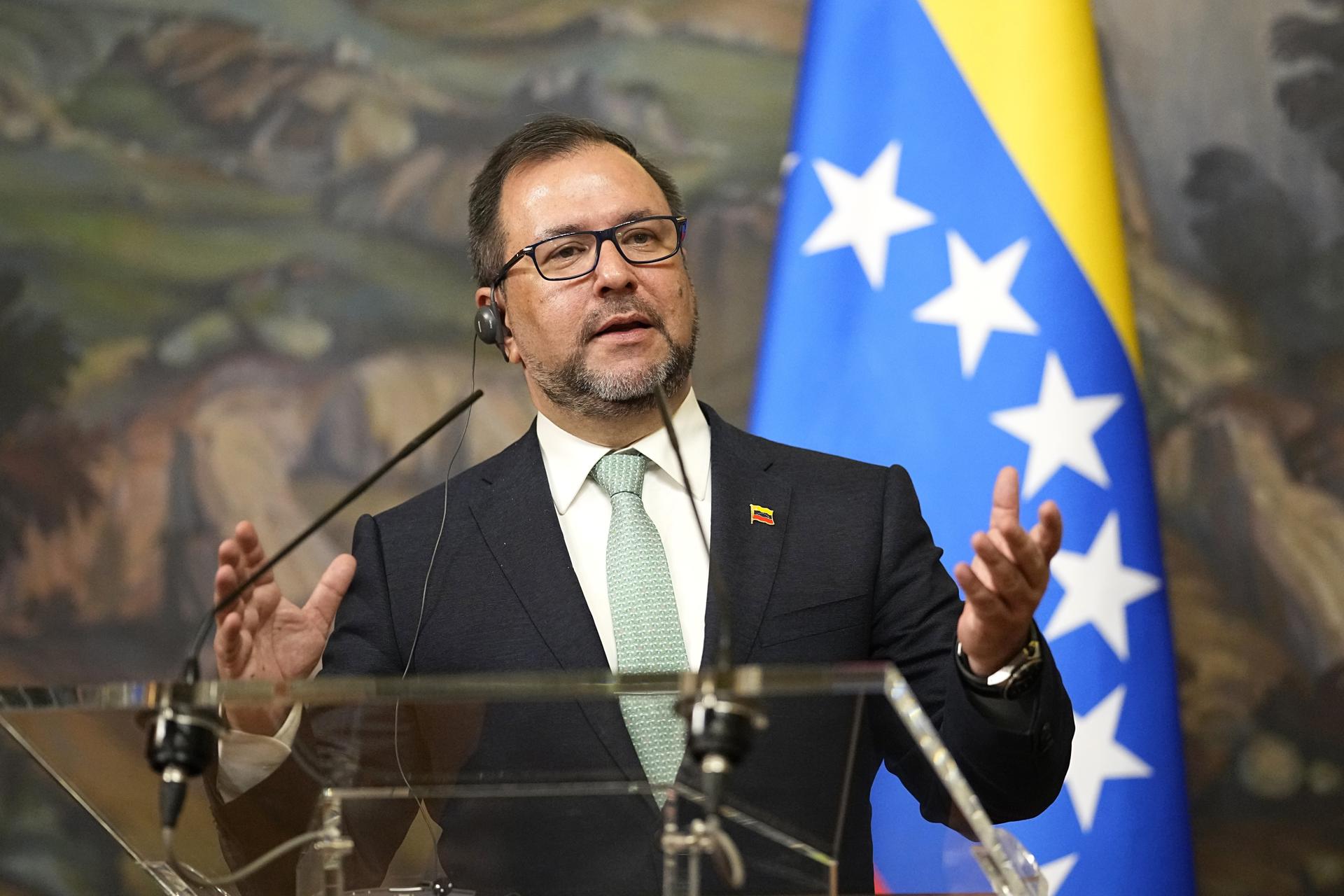 Fotografía de archivo en la que se registró al canciller de Venezuela, Yvan Gil Pinto, en Moscú (Rusia). EFE/Alexander Zemlianichenko/Pool
