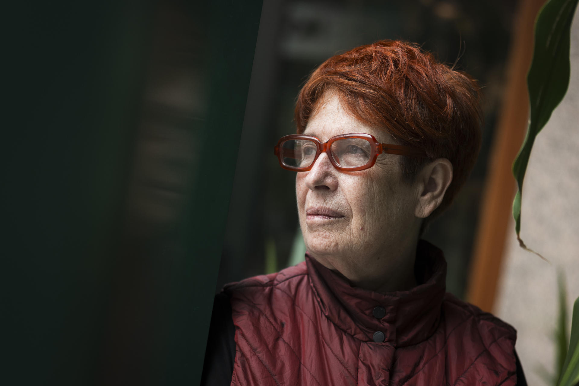 La última ganadora del Premio Herralde, la chilena Cynthia Rimsky, visita este fin de semana la ciudad de Girona para participar en un festival de literatura, el MOT y defender que "la ficción es más pertinente hoy día que nunca" para afrontar un momento tan convulso, según explica en una entrevista con EFE. EFE/ David Borrat
