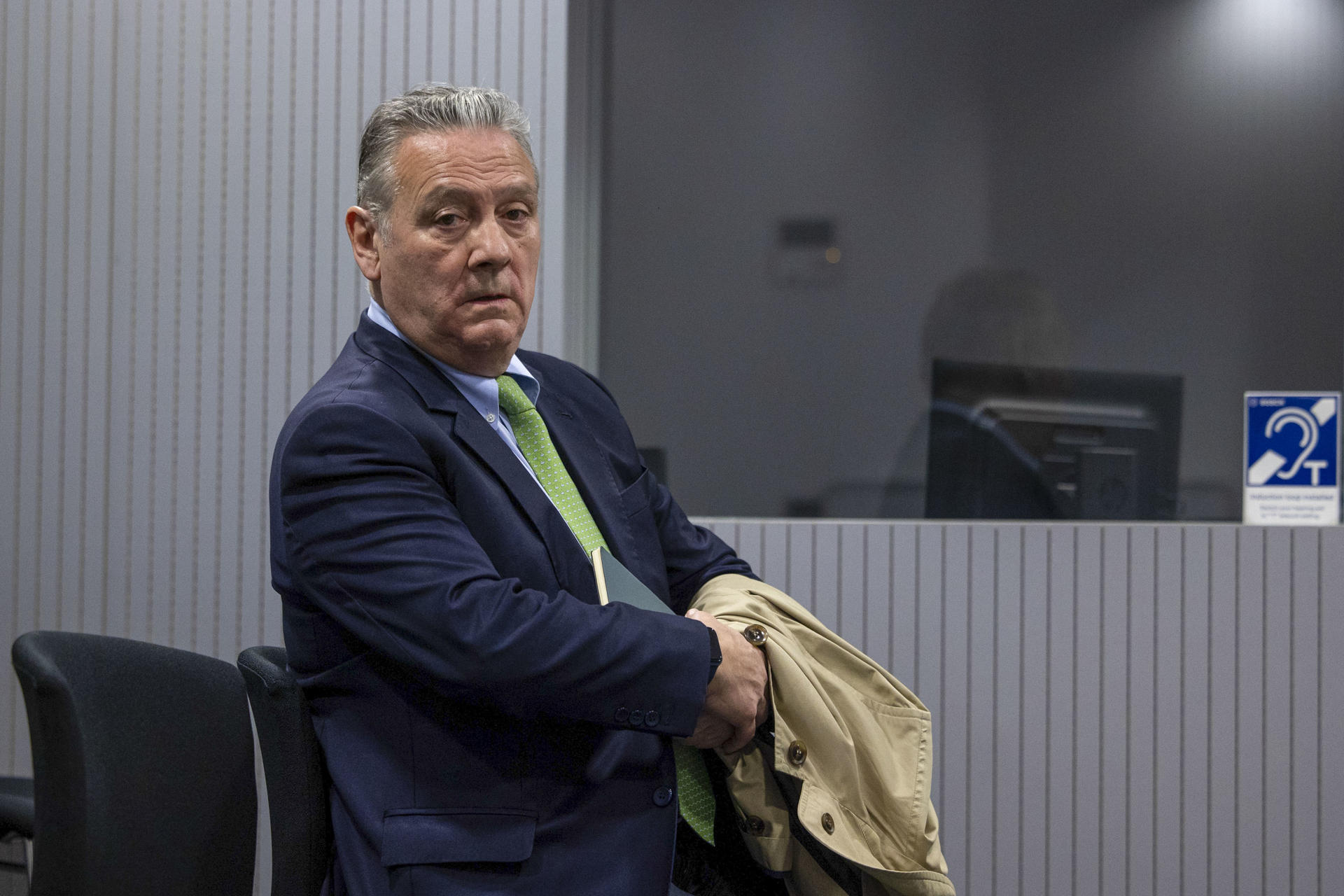 El exvicepresidente madrileño Alfredo Prada, en el banquillo de los acusados. EFE/ Daniel González POOL