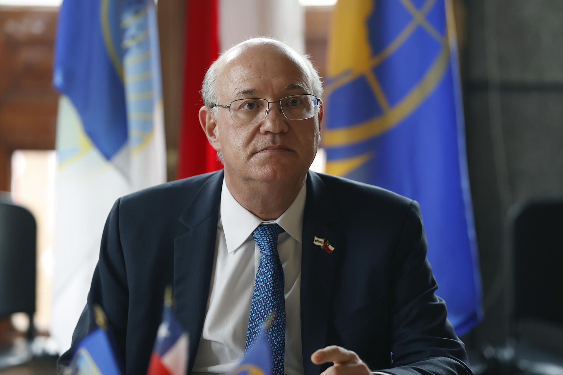 El presidente del Banco Interamericano de Desarrollo (BID), Ilan Goldfajn, fue registrado este viernes, 28 de marzo, durante una rueda de prensa, en Santiago de Chile. EFE/Elvis González