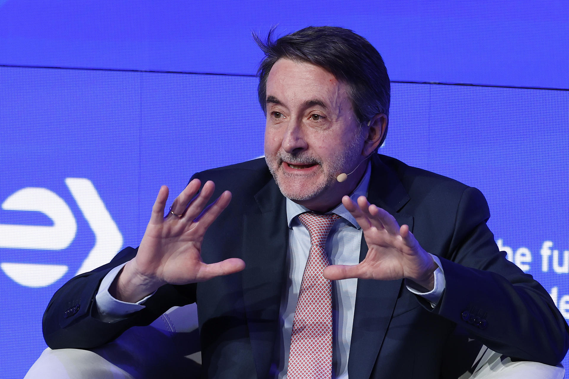 MADRID (ESPAÑA), 31/03/2025.- El consejero delegado de Repsol, Josu Jon Imaz participa en la quinta edición del 'Wake Up, Spain', un foro de cinco días orgnizado por el diario 'El Español' que este año versará sobre 'los desafíos de España ante el nuevo orden mundial'. EFE/JJ Guillén