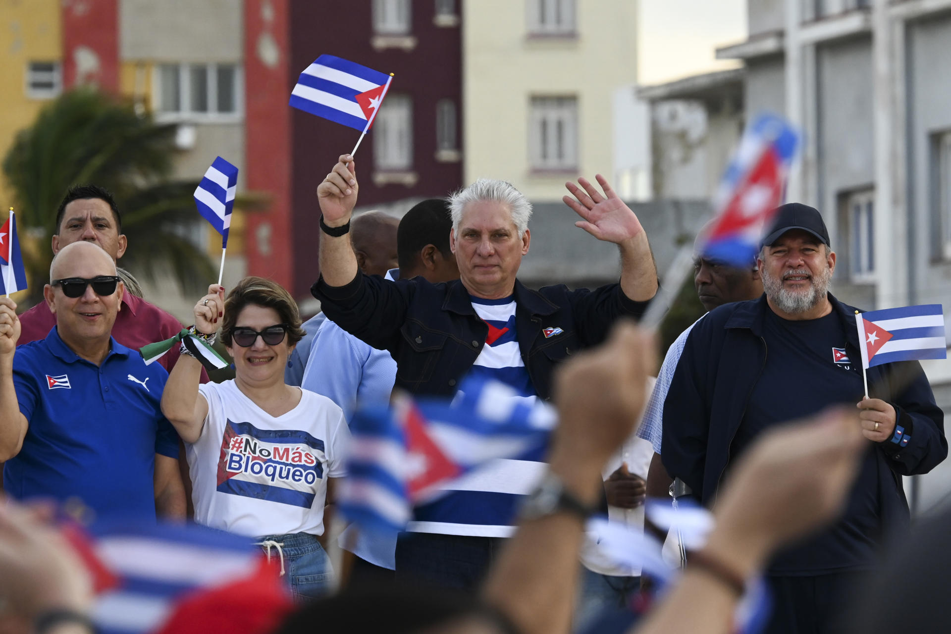foto archivo. El presidente de Cuba Miguel Diaz-Canel (c). EFE/ Yamil Lage/ POOL
