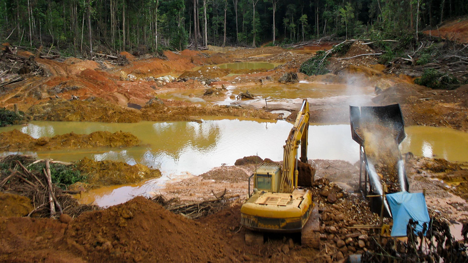 La minería de oro en la Amazonía peruana está fulminando uno de los ecosistemas más valiosos para combatir el cambio climático: los humedales de turberas. Un estudio sostiene que en los dos últimos años se ha destruido tanta extensión como en las tres décadas anteriores juntas. Así lo alerta un estudio basado en más de 35 años de datos de satélite del programa Landsat de la NASA, que recoge este martes la revista Environmental Research Letters. EFE/IOP Publishing / SOLO USO EDITORIAL/SOLO DISPONIBLE PARA ILUSTRAR LA NOTICIA QUE ACOMPAÑA (CRÉDITO OBLIGATORIO)