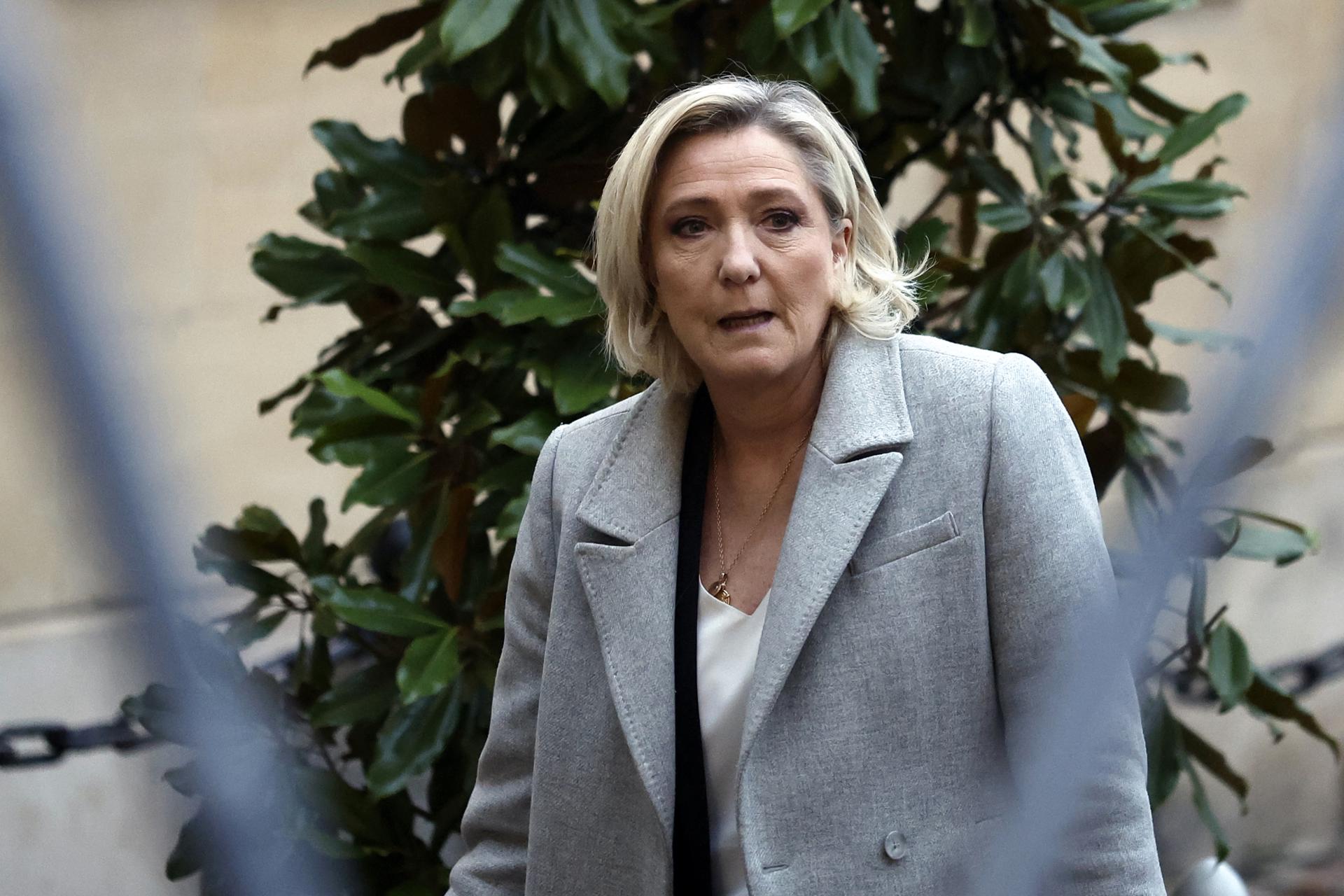 Imagen de Archivo de la líder de la extrema derecha francesa Marine Le Pen. 
EFE/EPA/YOAN VALAT