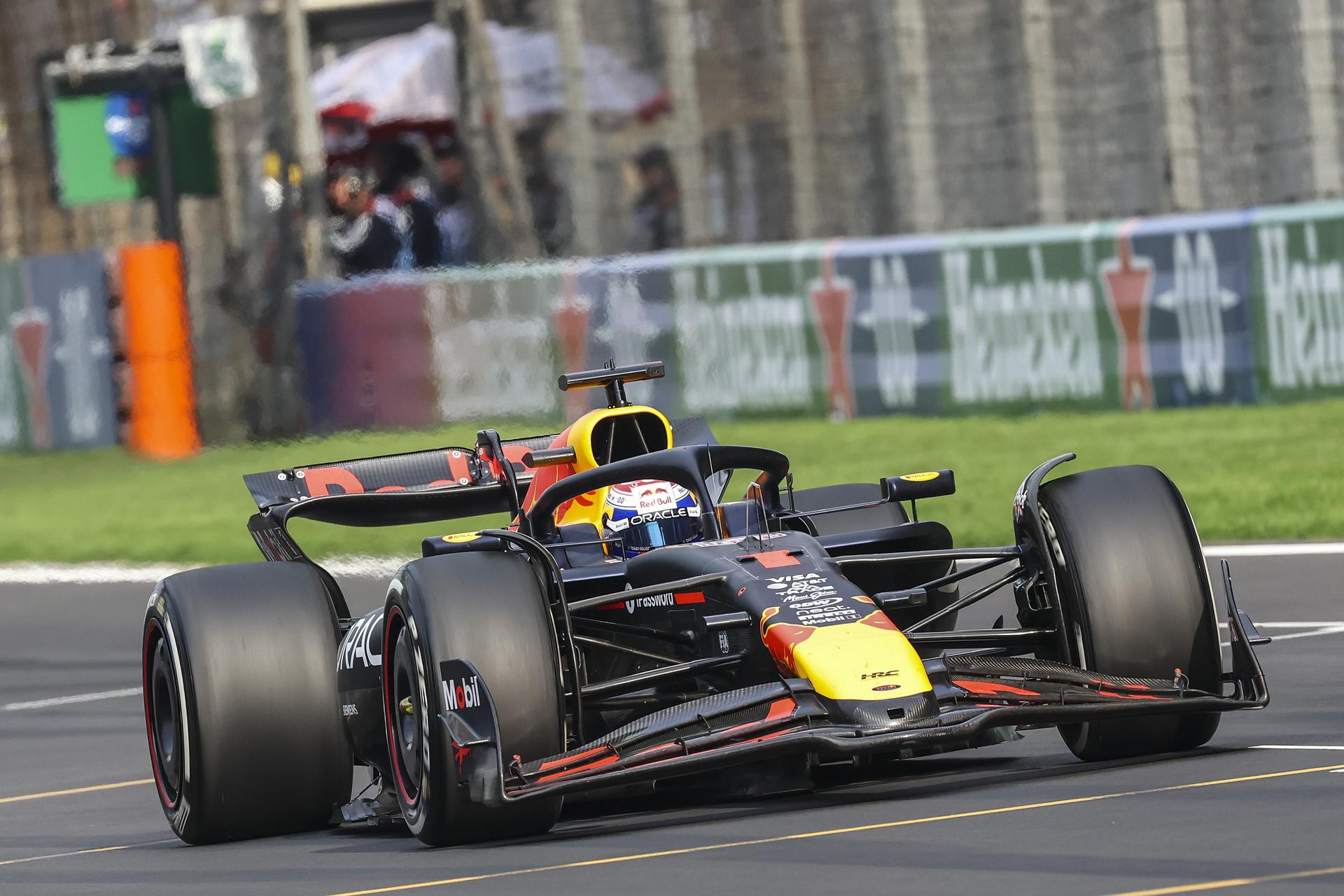 Max Verstappen durante el Gran Premio de China de Fórmula 1. EFE/EPA/ALEX PLAVEVSKI / POOL