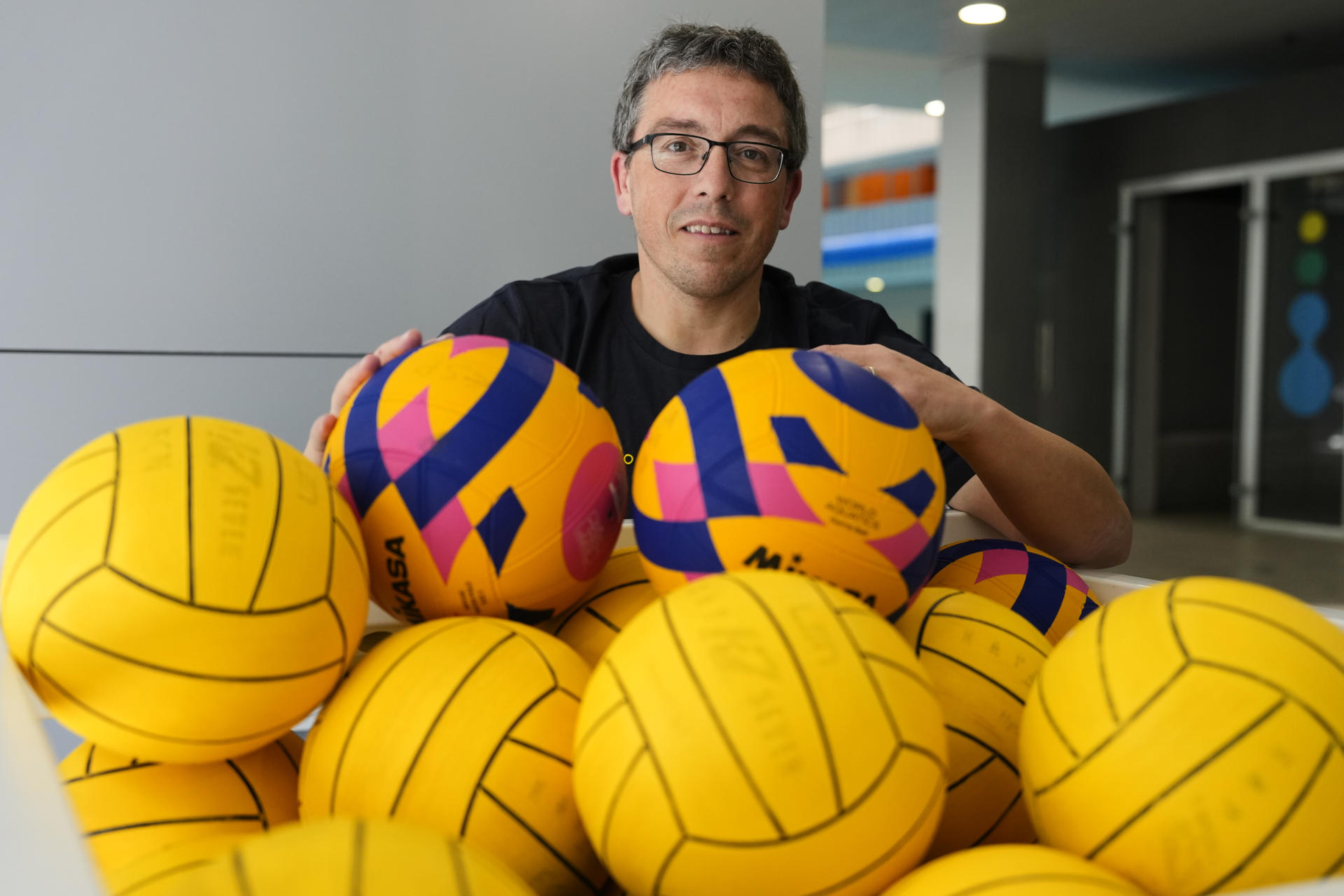 Jordi Valls Nart (Terrassa, 1977), nuevo responsable del equipo español de waterpolo femenino, durante la entrevista con la Agencia EFE. EFE/Alejandro García