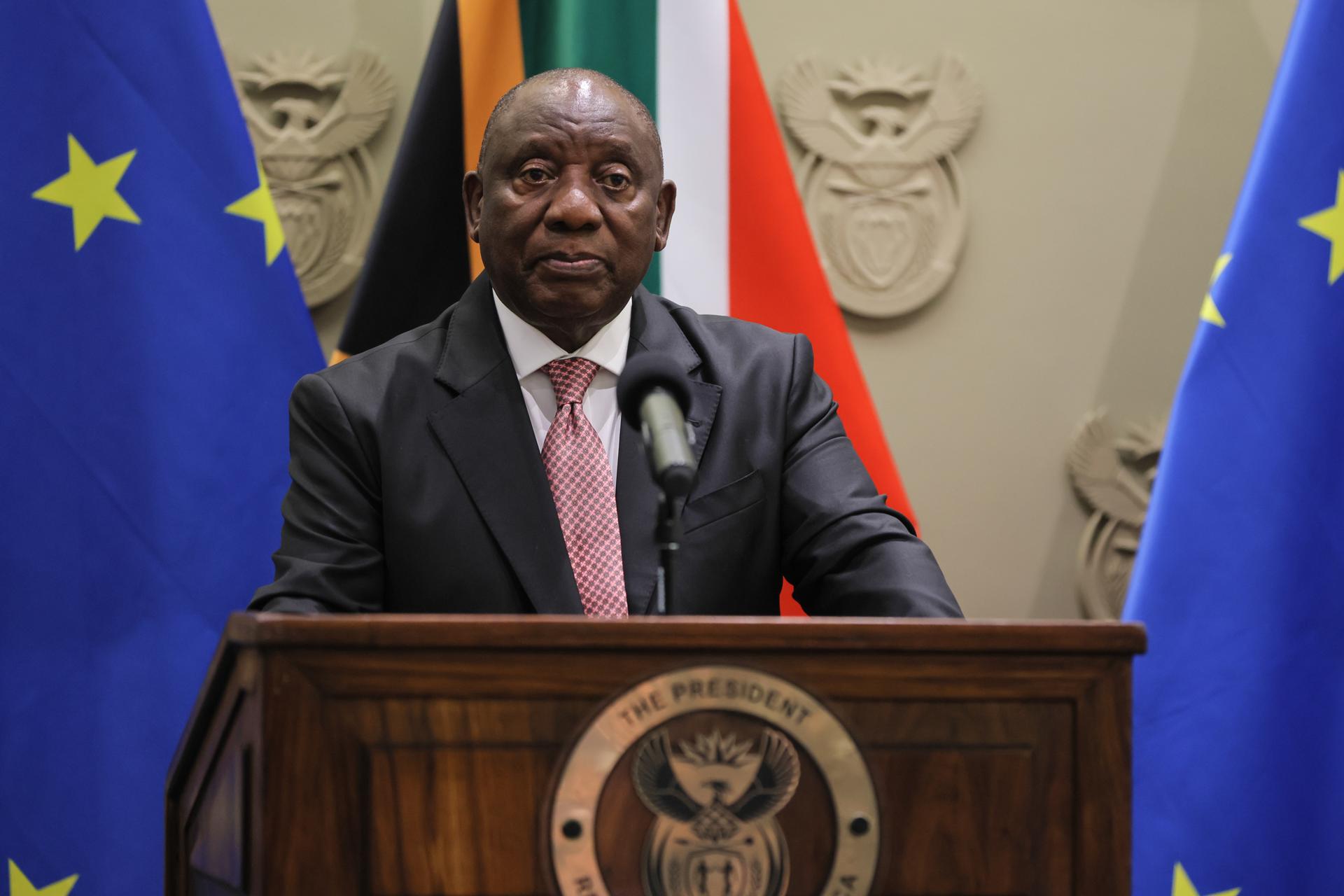 El presidente sudafricano Cyril Ramaphosa se dirige a los medios de comunicación, EFE/EPA/HALDEN KROG