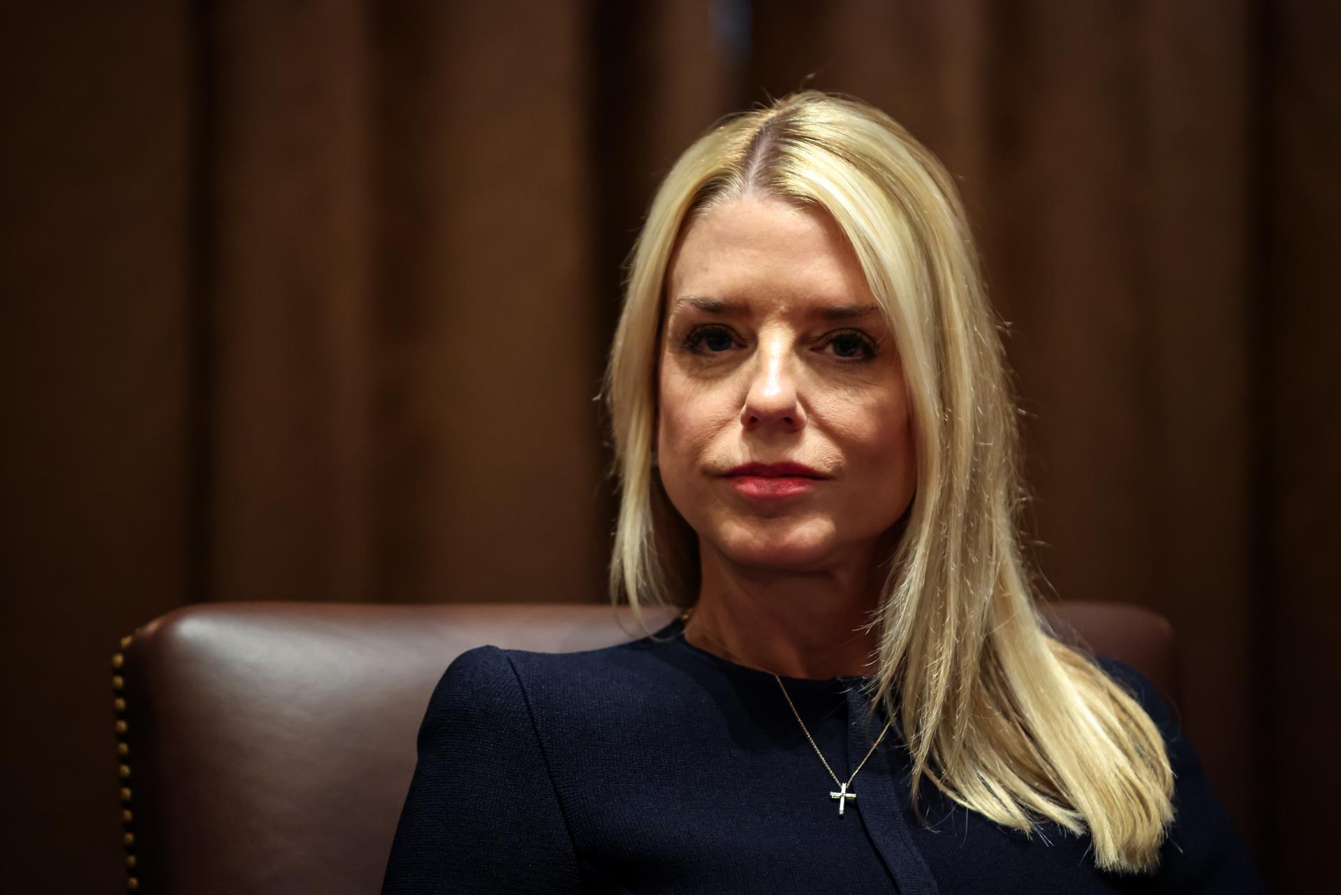 Foto de archivo de la fiscal general de EE.UU. Pam Bondi. EFE/Samuel Corum/ POOL
