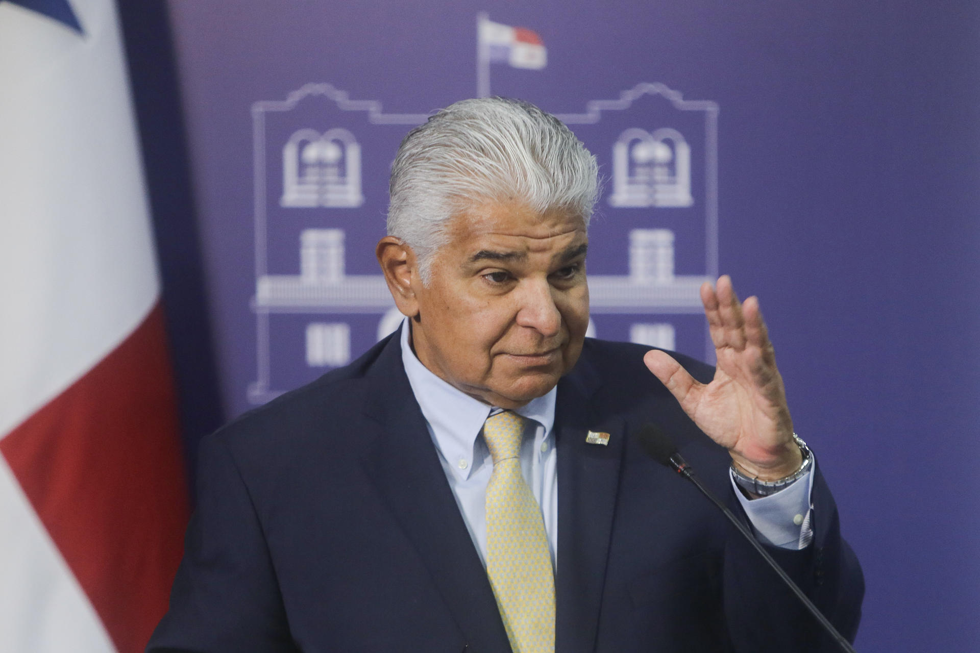 El presidente de Panamá, José Raúl Mulino, fue registrado este jueves, 13 de marzo, durante una rueda de prensa, en Ciudad de Panamá (Panamá). EFE/Carlos Lemos