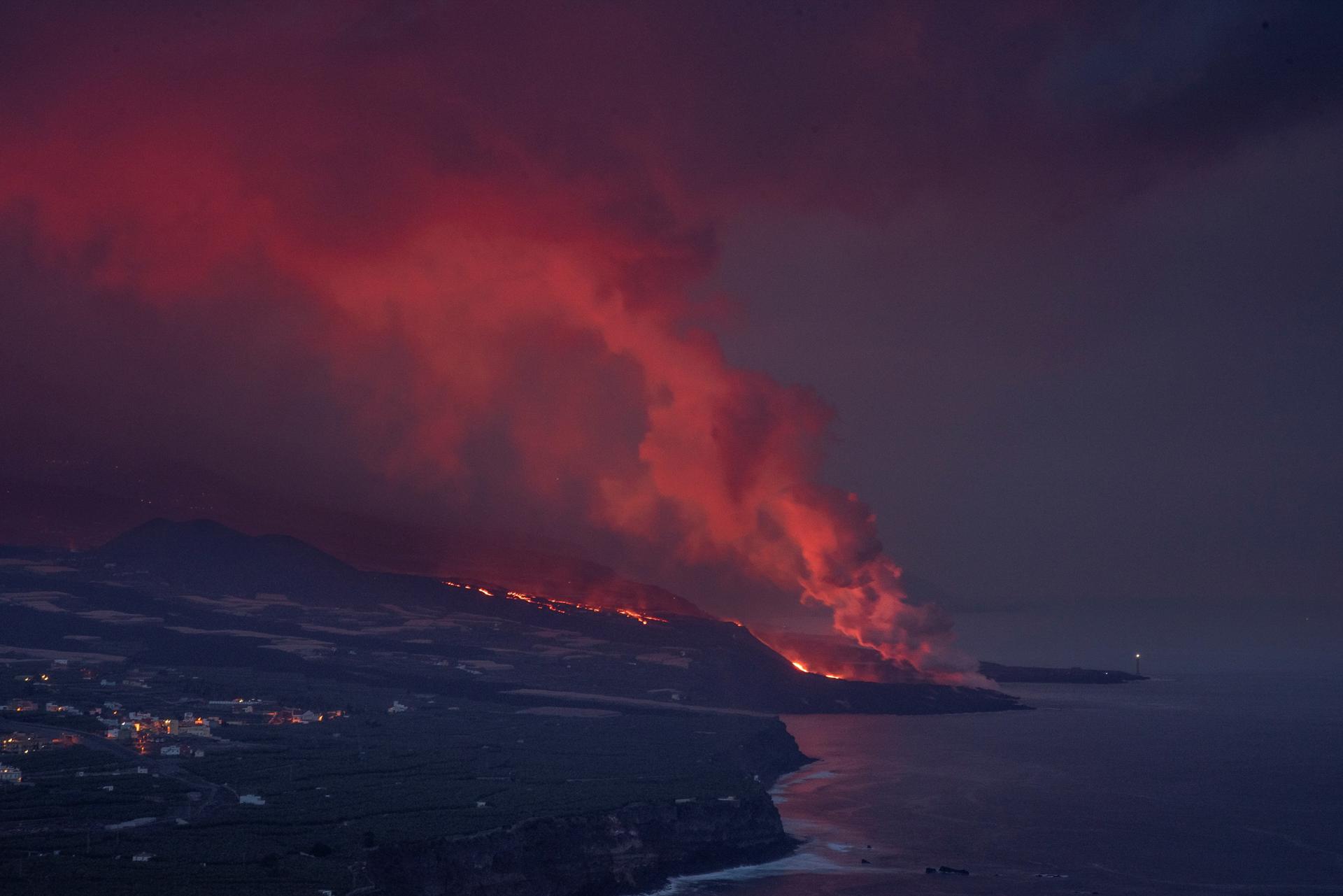 Imagen de archivo de las coladas del volcán de La Palma. EFE/MIGUEL CALERO