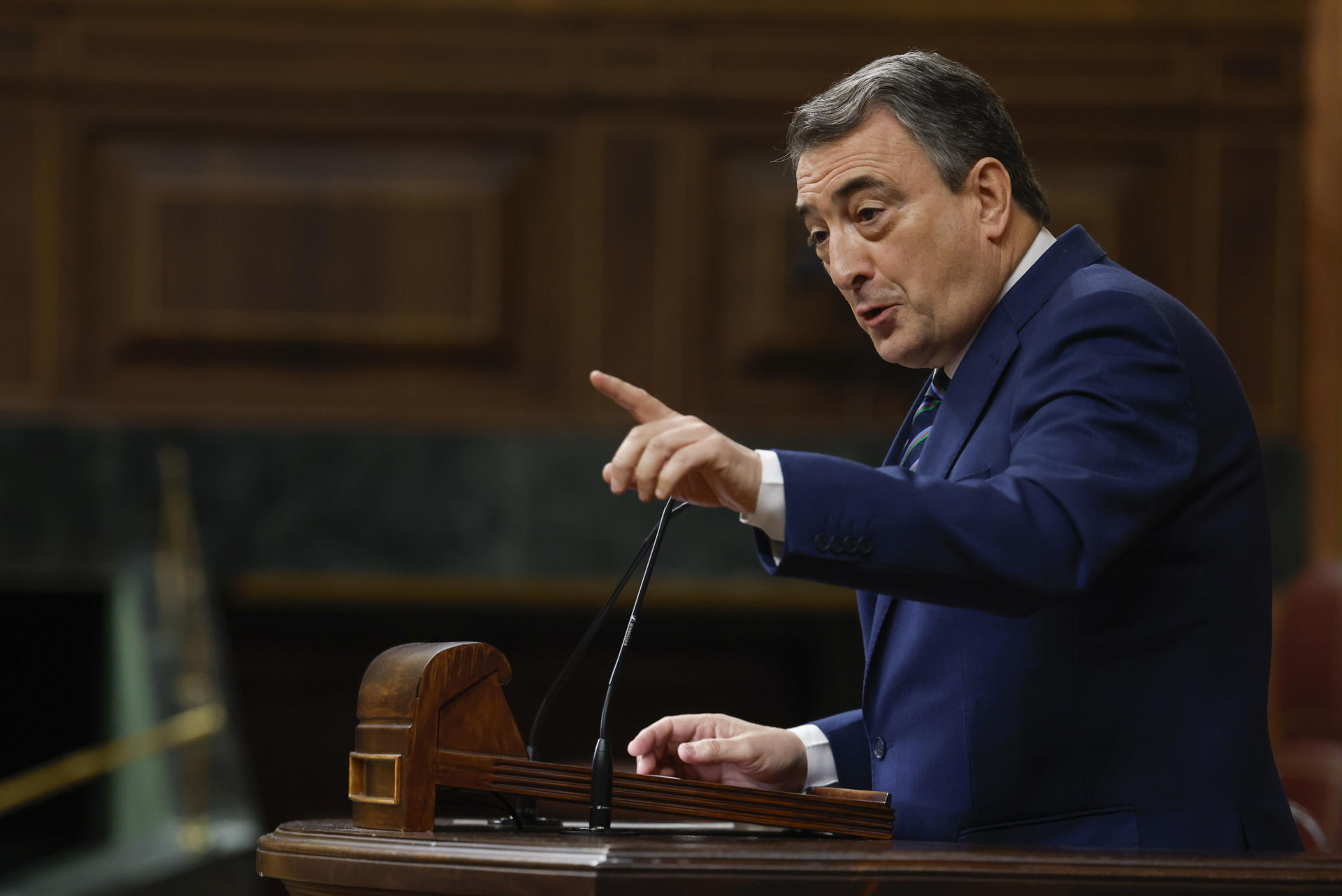 Foto de archivo de Aitor Esteban durante una intervención en el Congreso de los Diputados. EFE/ Javier Lizón