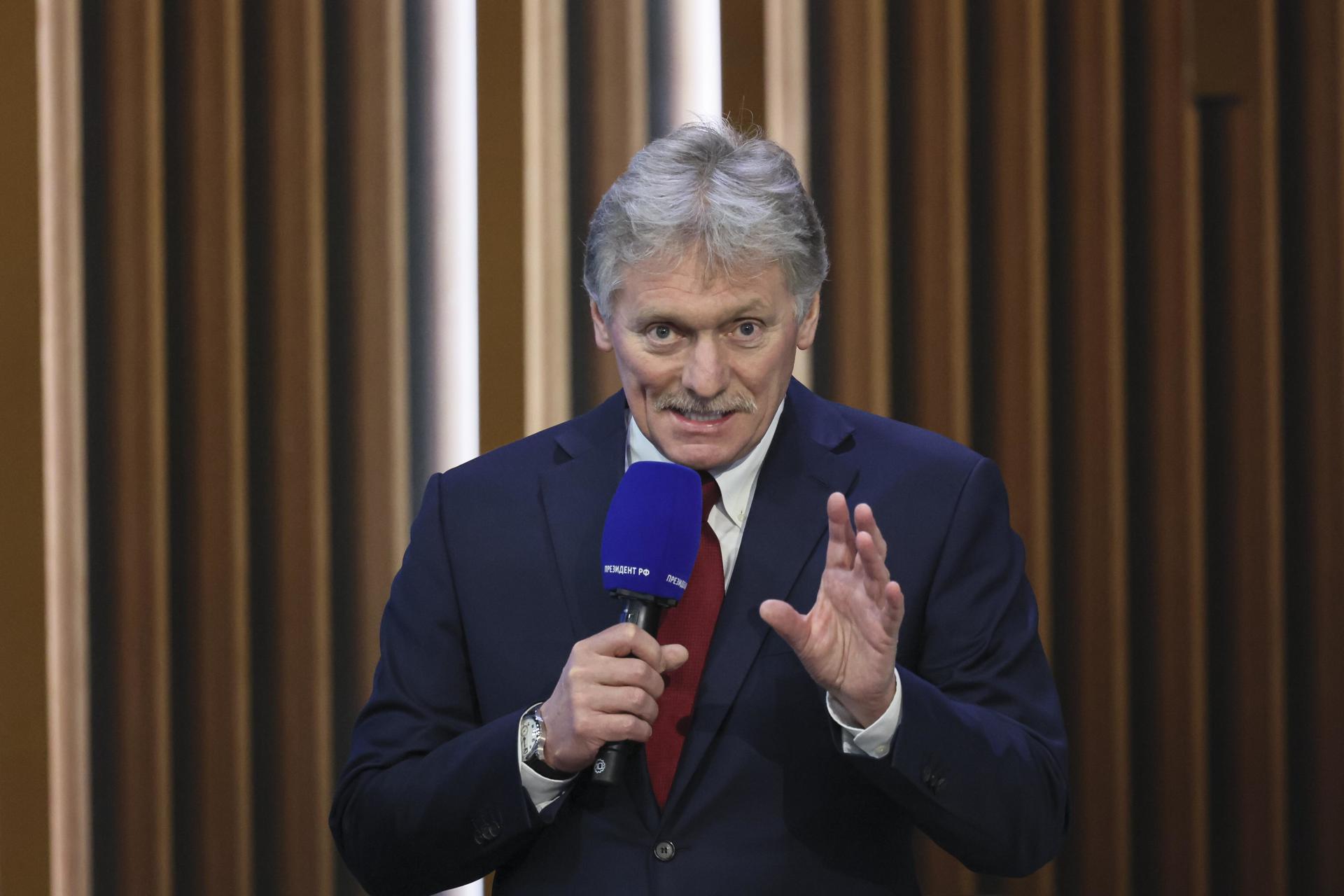 El portavoz del Kremlin, Dmitri Peskov, en una imagen de archivo. EFE/EPA/YURI KOCHETKOV