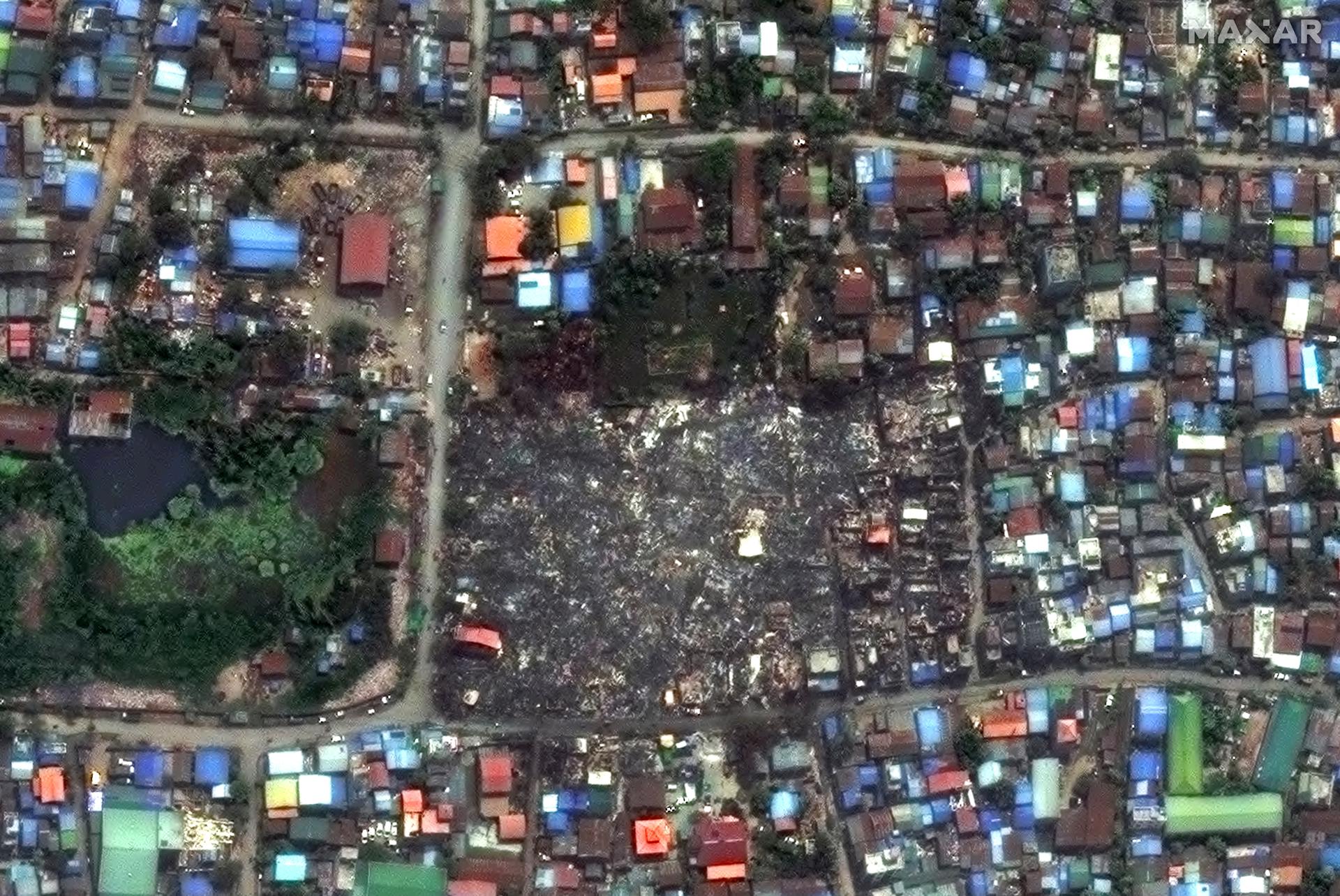 Imágenes de satélite muestran un barrio de la ciudad de Mandalay completamente derruido tras el terremoto que golpeó Birmania.
EFE/EPA/MAXAR TECHNOLOGIES HANDOUT -- MANDATORY CREDIT: SATELLITE IMAGE 2024 MAXAR TECHNOLOGIES -- THE WATERMARK MAY NOT BE REMOVED/CROPPED --HANDOUT EDITORIAL USE ONLY/NO SALES