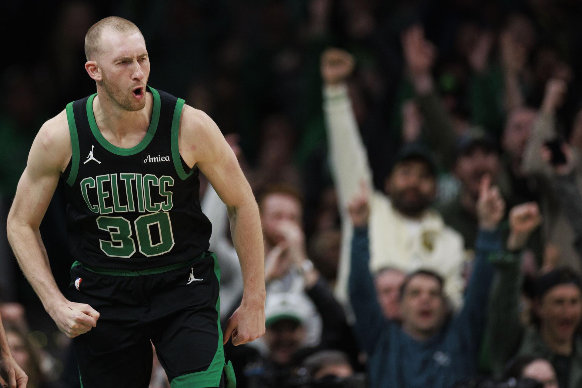 Sam Hauser, de los Boston Celtics, durante el partido ante los Brooklyn Nets, este martes. EFE/EPA/CJ GUNTHER SHUTTERSTOCK OUT