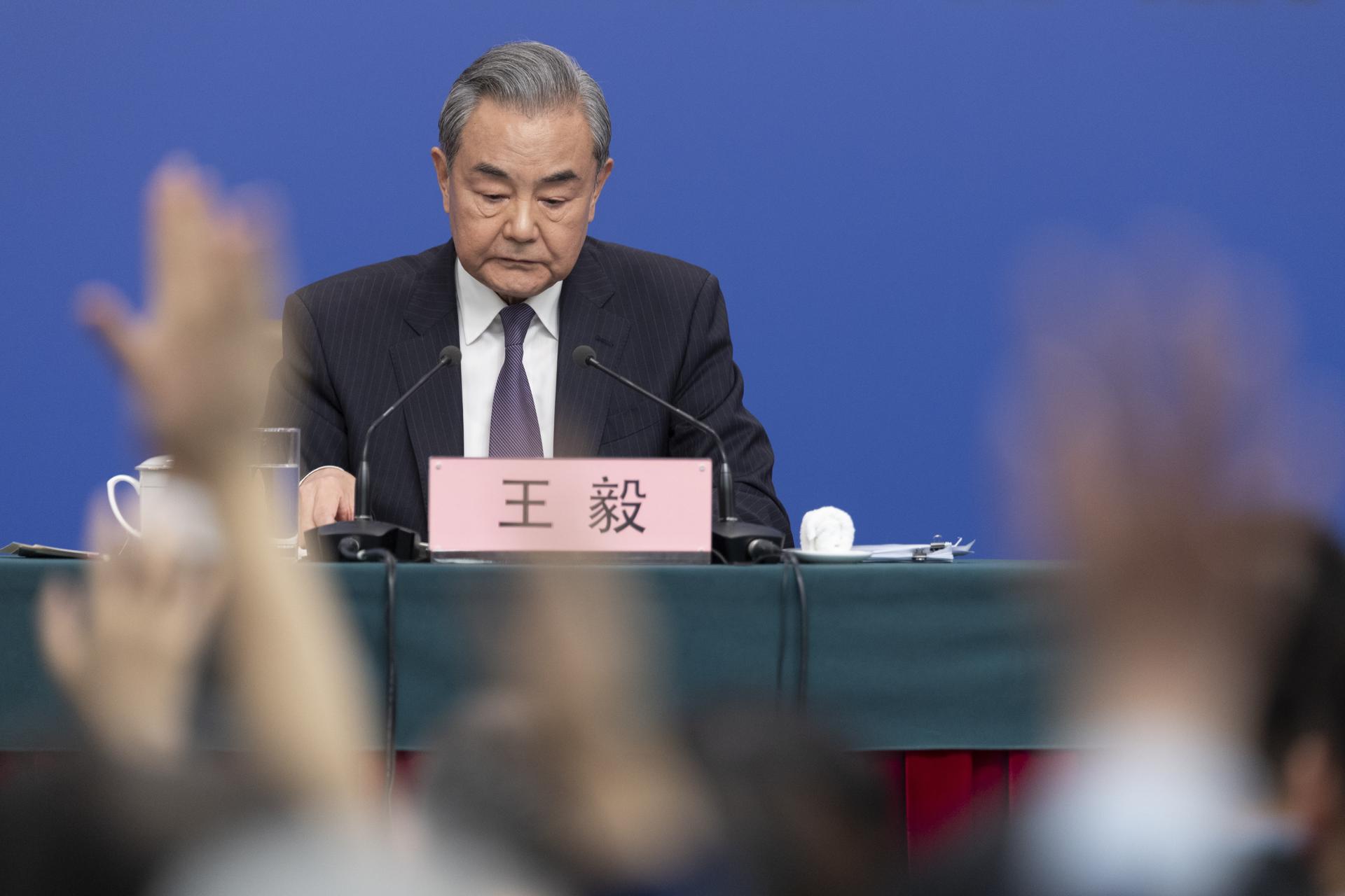 El canciller chino, Wang Yi, durante una conferencia de prensa en Pekín (China). EFE/EPA/ANDRES MARTINEZ CASARES