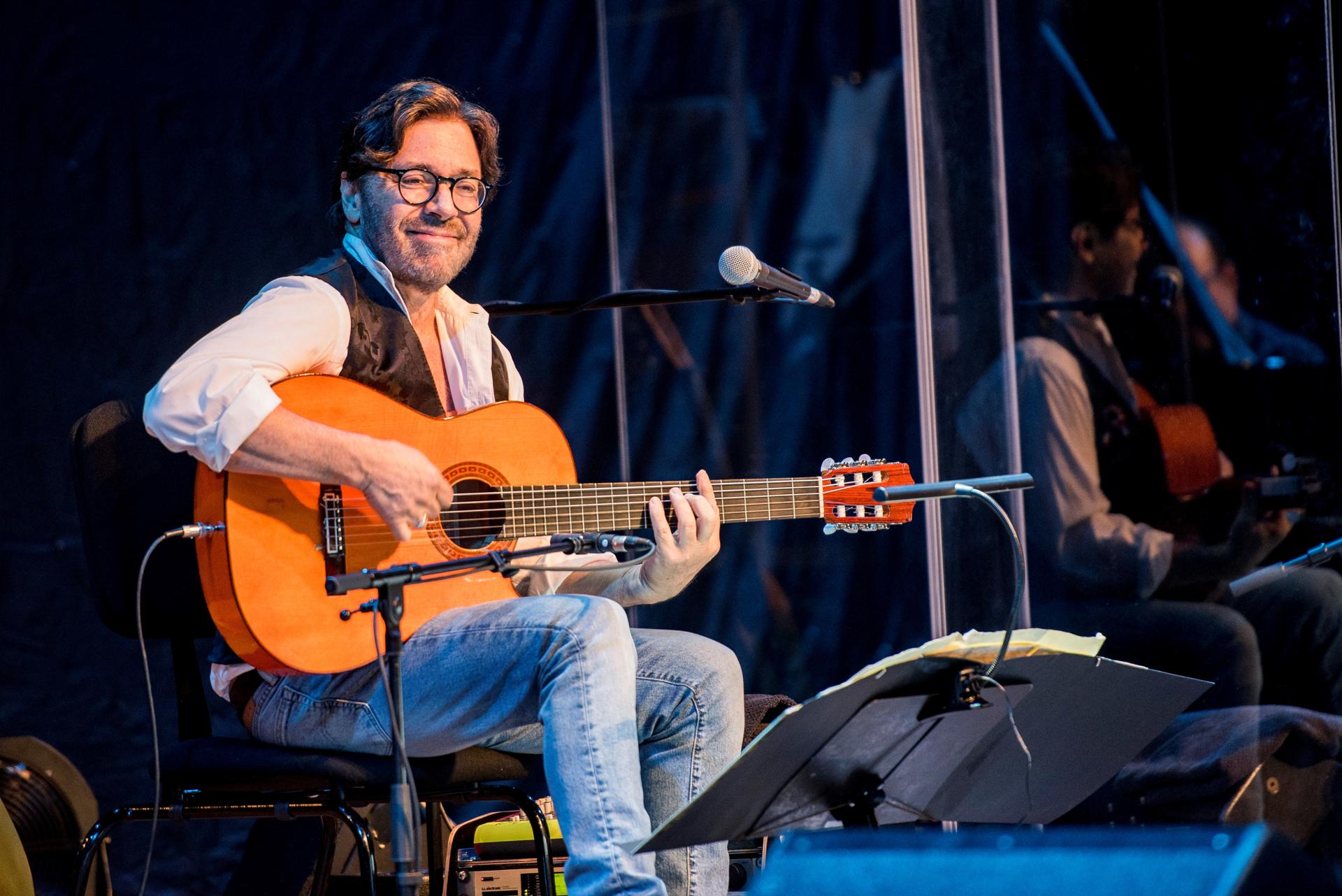 Imagen de archivo del guitarrista y compositor estadounidense Al Di Meola. EFE/ Tamas Soki