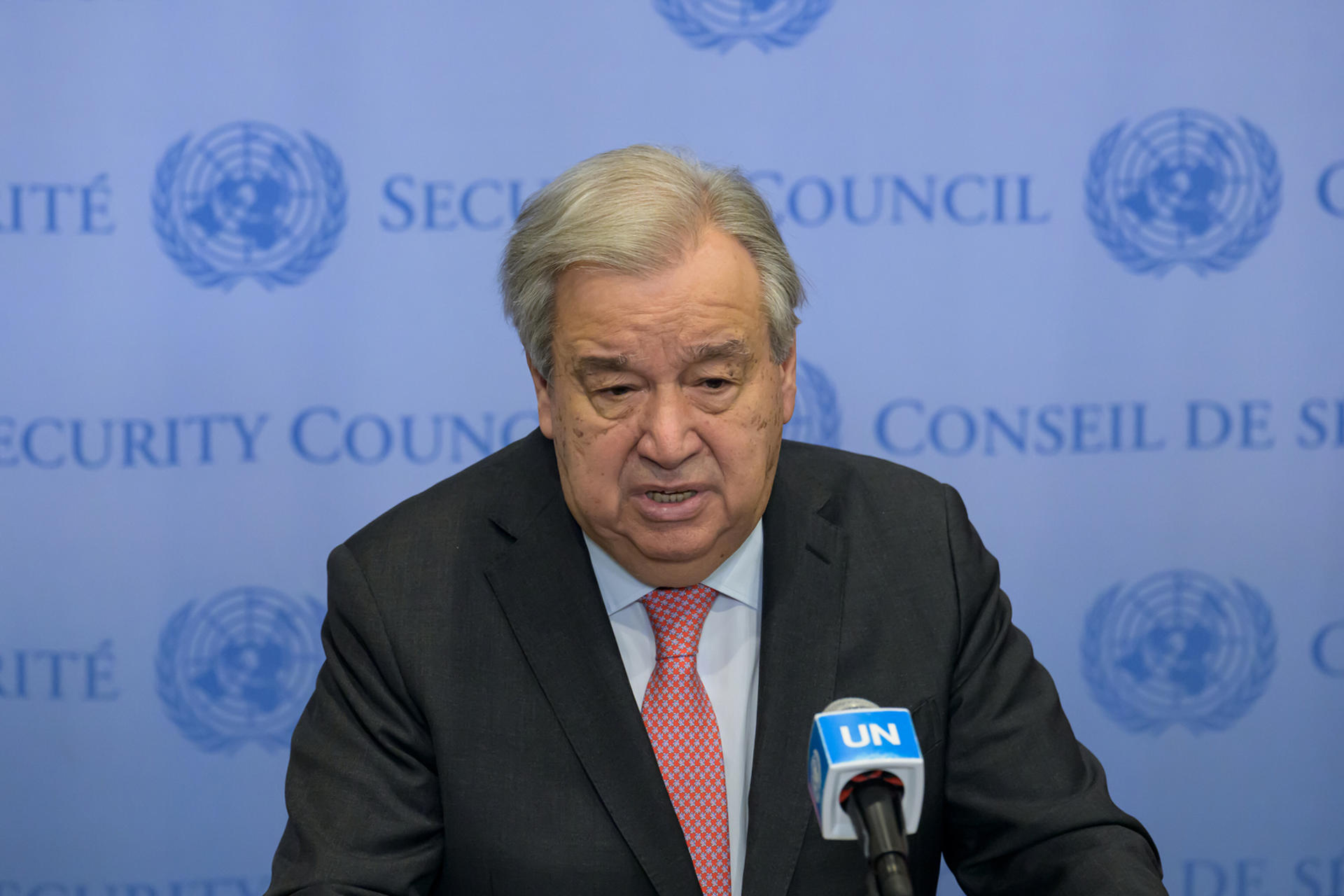 Fotografía cedida por la ONU donde parece su secretario general, António Guterres, durante una rueda de prensa en la sede del organismo internacional en Nueva York (Estados Unidos). EFE/ Manuel Elías
