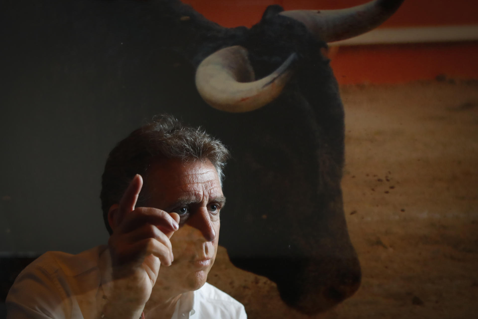 El rejoneador español Pablo Hermoso de Mendoza habla durante una entrevista con EFE este viernes, en Guadalajara (México). EFE/ Francisco Guasco