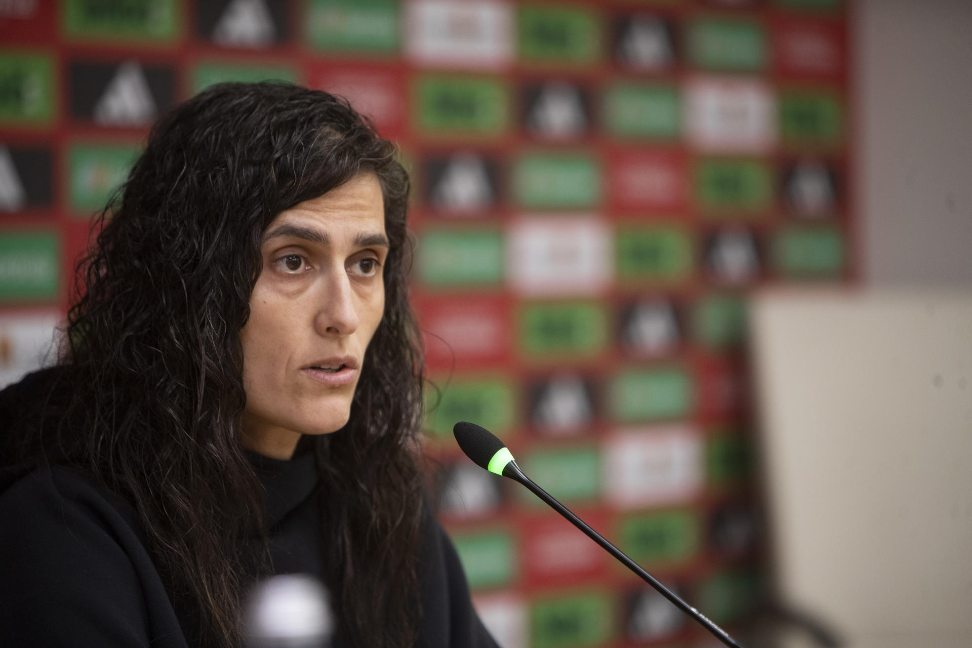 La seleccionadora nacional femenina Montse Tomé da la lista de convocadas para los partidos de la Liga de Naciones contra Portugal.-EFE / Salvador Sas