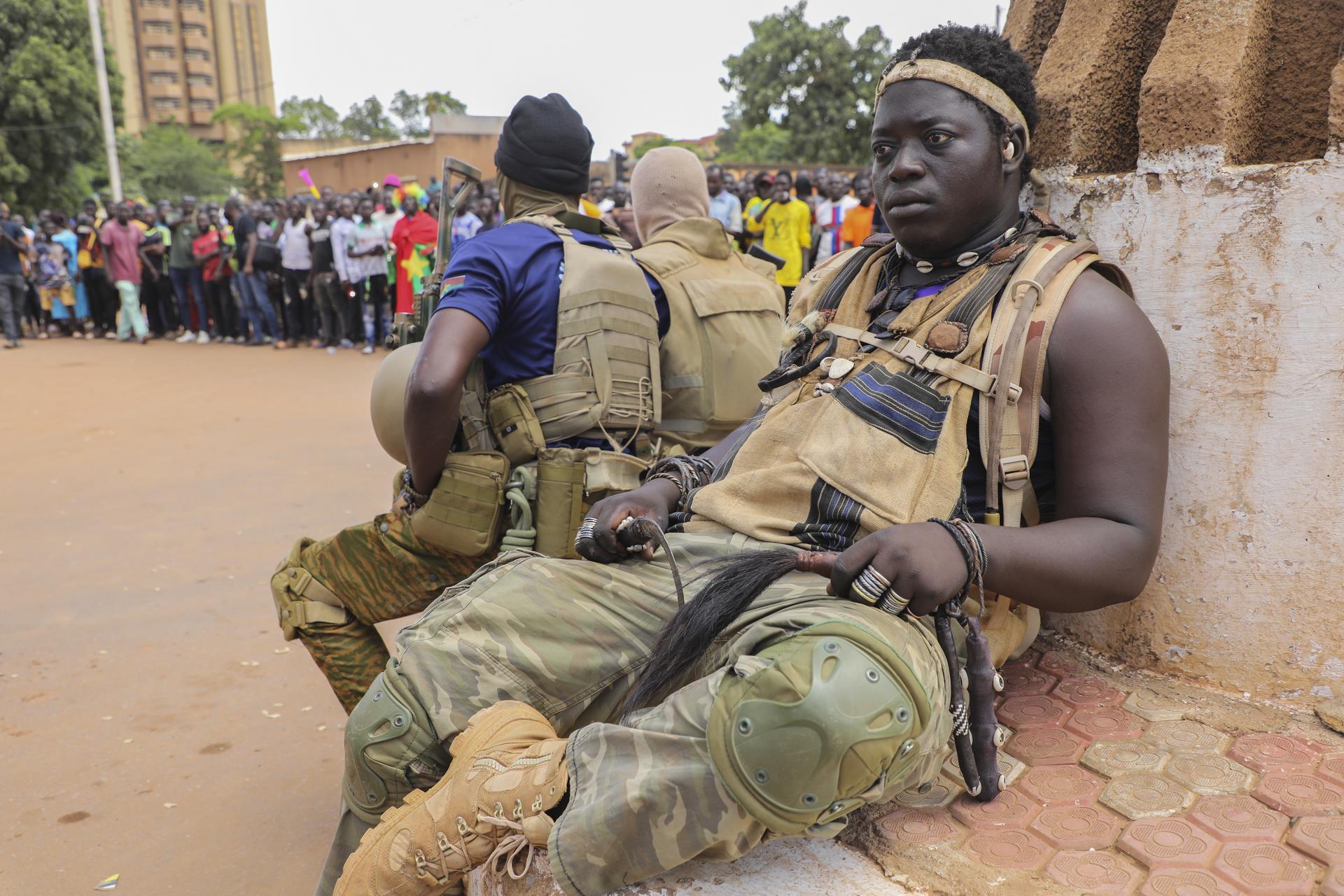 Foto archivo. - Soldados de Burquina Faso. EFE/EPA/ASSANE OUEDRAOGO EPA-EFE/ASSANE OUEDRAOGO