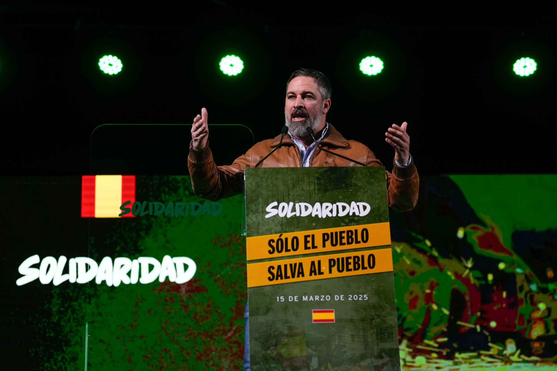 Santiago Abascal, durante su intervención en un acto conjunto del partido y el sindicato Solidaridad, afín a la formación, celebrado este sábado en Madrid. EFE/Borja Sánchez-Trillo