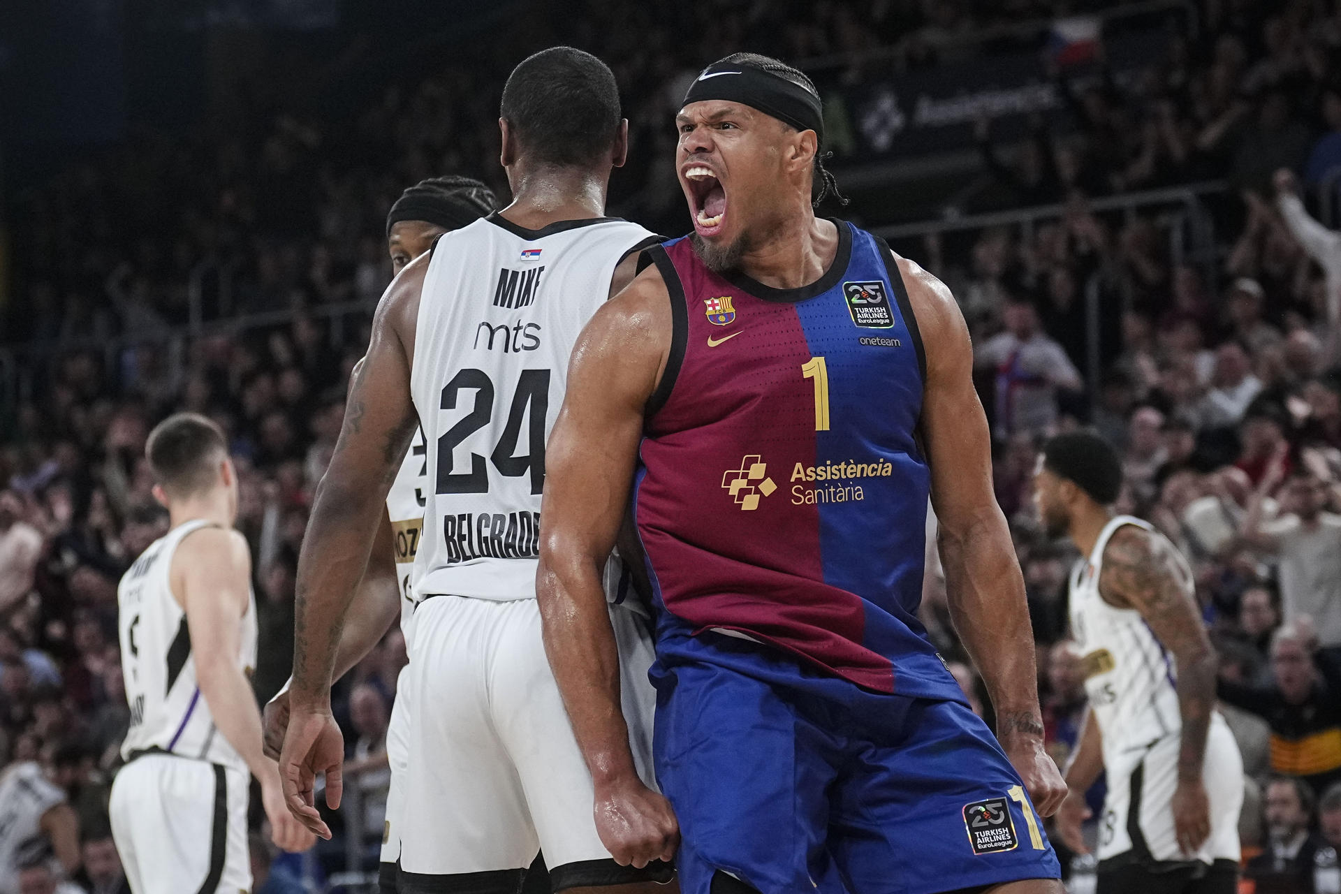 El alero estadounidense del Barcelona, Justin Anderson, durante el encuentro correspondiente a la fase regular de la Euroliga que disputan hoy viernes FC Barcelona y Partizan en el Palau Blaugrana. EFE/ Enric Fontcuberta.