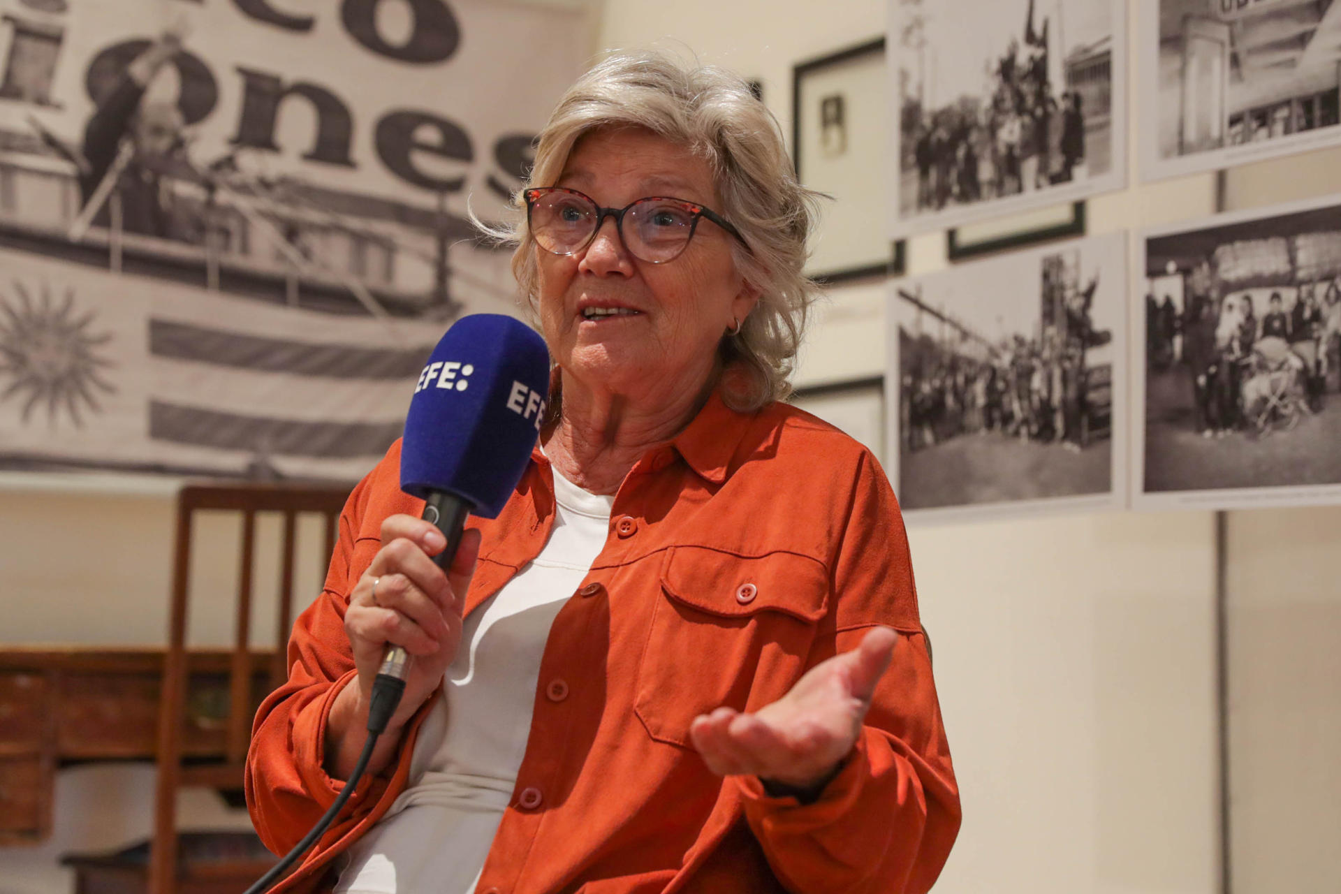 La expresa política uruguaya, Antonia Yáñez, habla durante una entrevista con EFE este miércoles, en el Museo de la Memoria en Montevideo (Uruguay). EFE/ Diana Illa