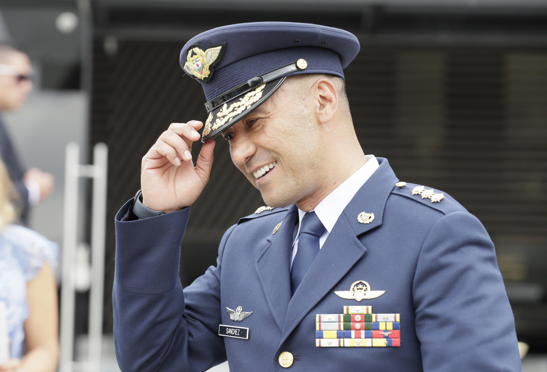 Imagen de archivo del ministro de Defensa de Colombia, el general retirado de la Fuerza Aeroespacial, Pedro Sánchez Suárez. EFE/ Carlos Ortega