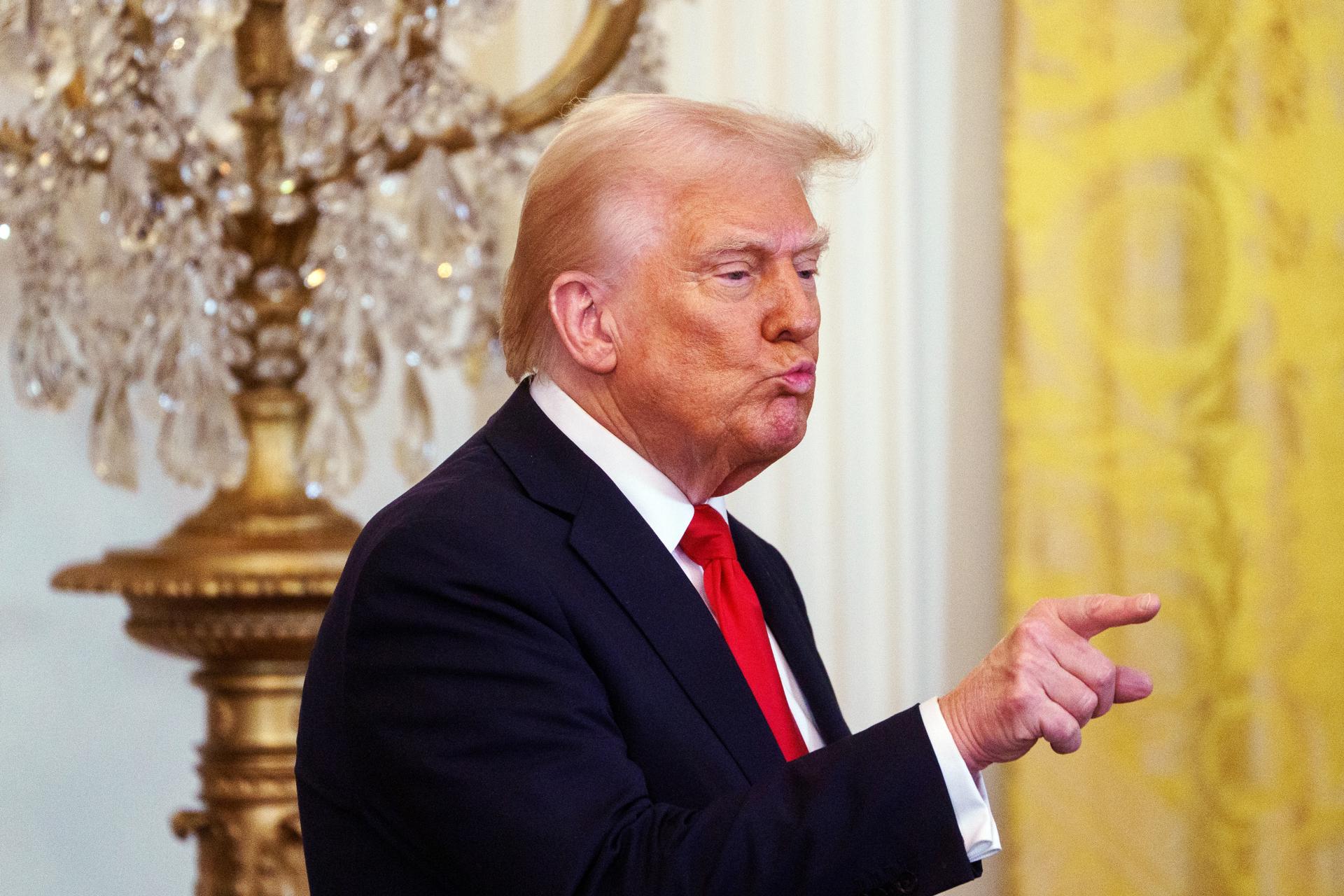 Fotografía de archivo en donde se ve al presidente de Estados Unidos, Donald Trump. EFE/WILL OLIVER