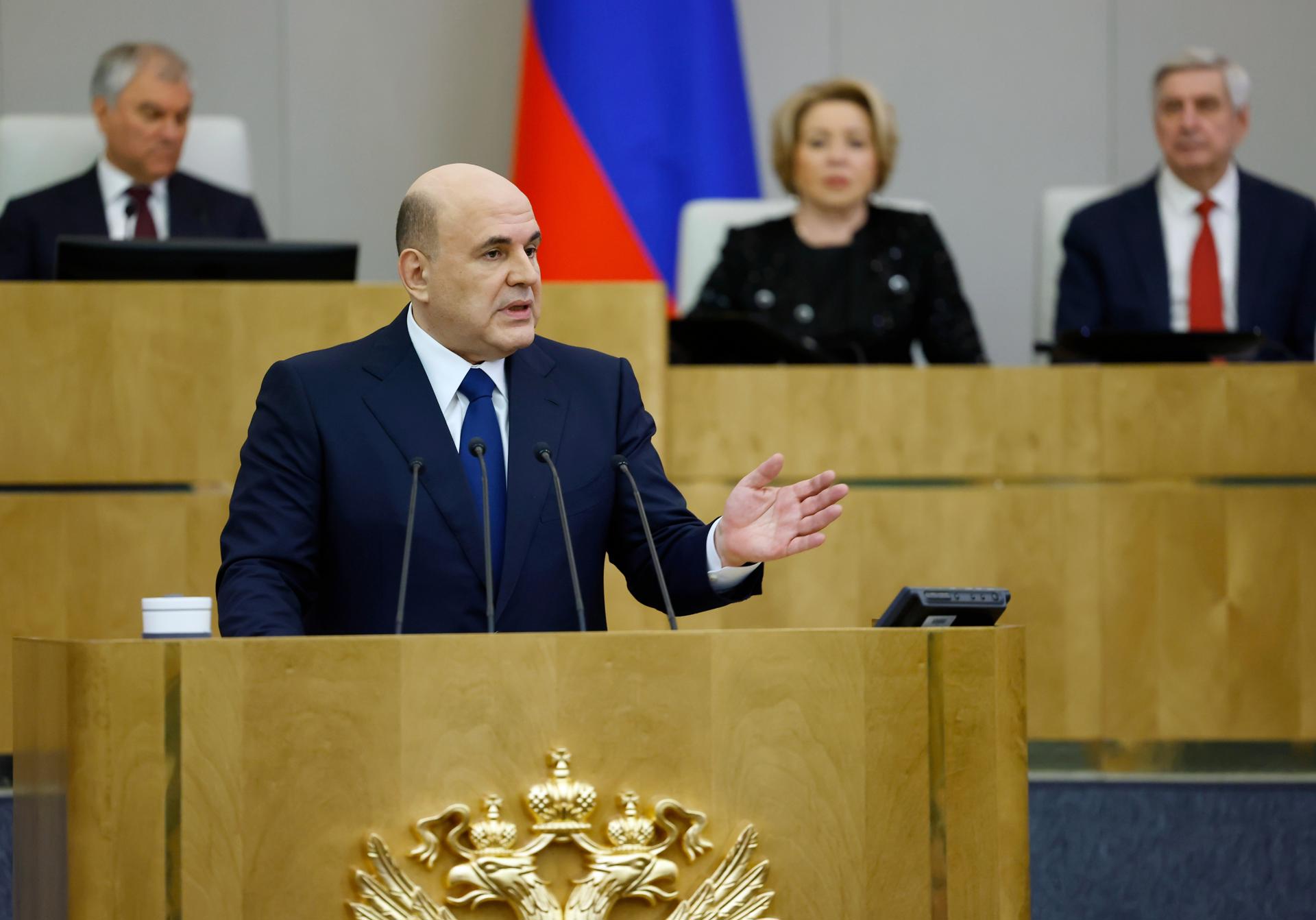 El primer ministro ruso, Mikhail Mishustin, presenta el informe anual del gobierno en una sesión de la Duma Estatal, la cámara baja del parlamento del país, en Moscú, Rusia, 26 de marzo de 2025. (Rusia, Moscú) EFE/EPA/DMITRY ASTAKHOV / SPUTNIK / SERVICIO DE PRENSA DEL GOBIERNO