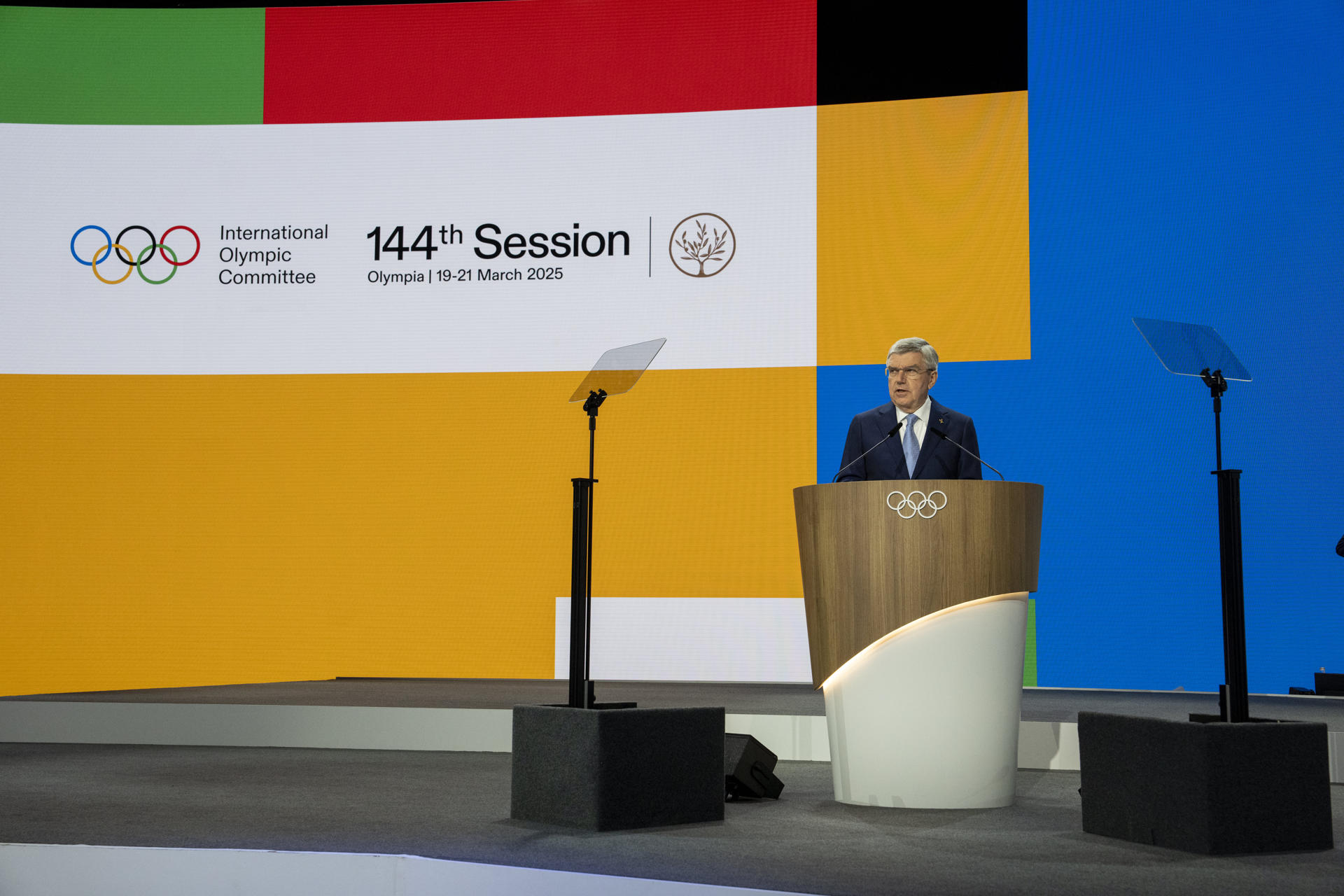 El presidente del Comité Olímpico Internacional (COI), el alemán Thomas Bach, interviene en la 144 Sesión del COI. EFE/ IOC/GREG MARTIN