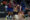 El base del Bayern Carsen Edwards (d) lucha con el checo Thomas Satoransky (d-detrás), del Barça, durante el partido de la jornada 31 de la EuroLiga que Barça y Bayern de Múnich disputaron en el Palau Blaugrana. EFE/Alejandro García