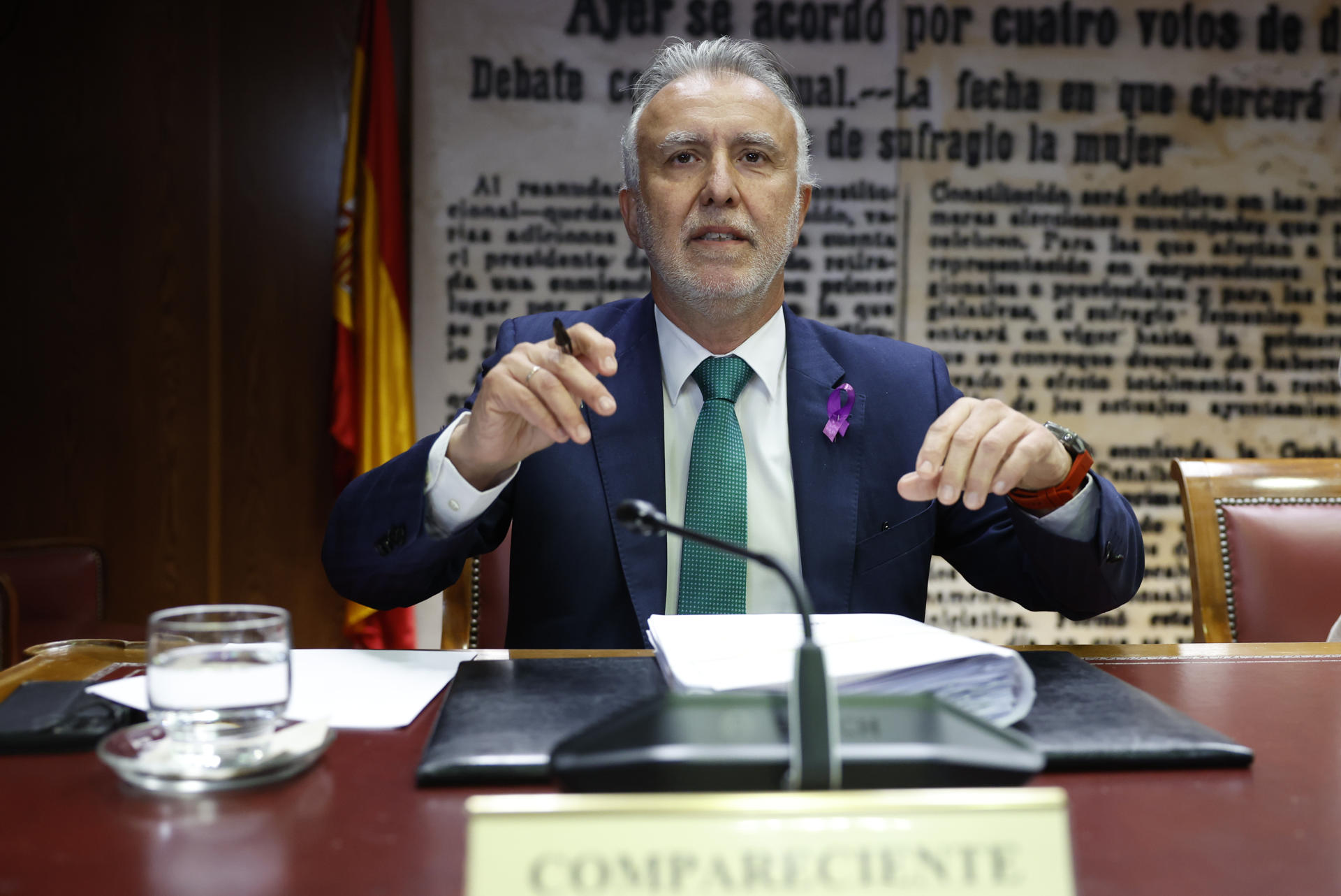 El ministro de Política Territorial, Ángel Víctor Torres, comparece en la comisión de investigación del caso Koldo en el Senado para dar cuenta de las compras de suministros sanitarios que el Gobierno de Canarias hizo durante su mandato como presidente, este jueves. EFE/ Mariscal