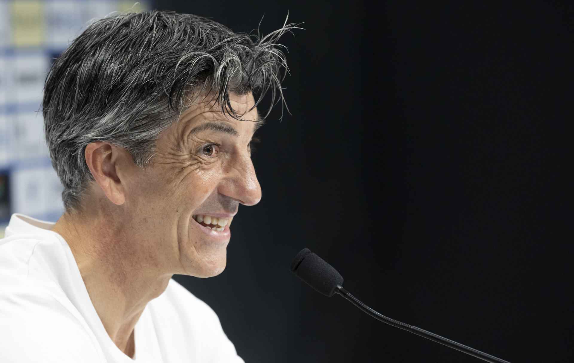 El entrenador de la Real Sociedad, Imanol Alguacil, ha comparecido este lunes en una rueda de prensa en la víspera del partido de vuelta de semifinales de la Copa del Rey que su equipo disputa el martes ante el Real Madrid. EFE/Javier Etxezarreta