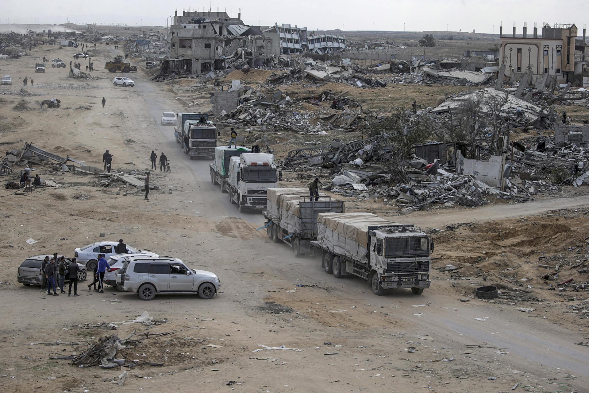 Imagen de archivo de edificios destruidos al este de Rafah, en el sur de la Franja de Gaza. EFE/ Mohammed Saber