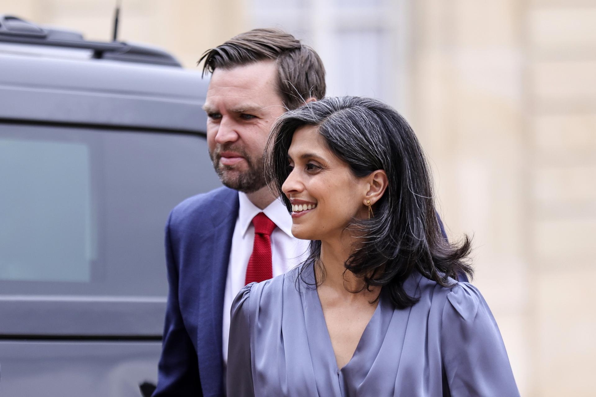 El vicepresidente de los Estados Unidos, JD Vance, y su esposa, Usha Vance, en una fotografía de archivo. EFE/Teresa Suarez