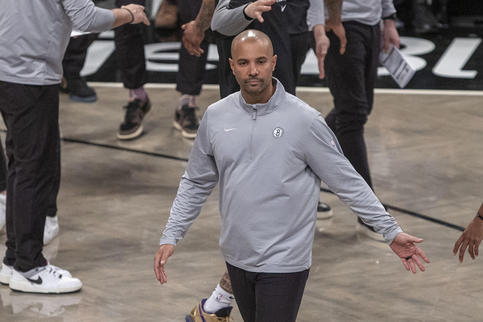 El entrenador de los Brooklyn Nets, Jordi Fernández, durante el partido de NBA disputado anoche contra Los Angeles Lakers en el Barclays Center de Nueva York. EFE/ Angel Colmenares
