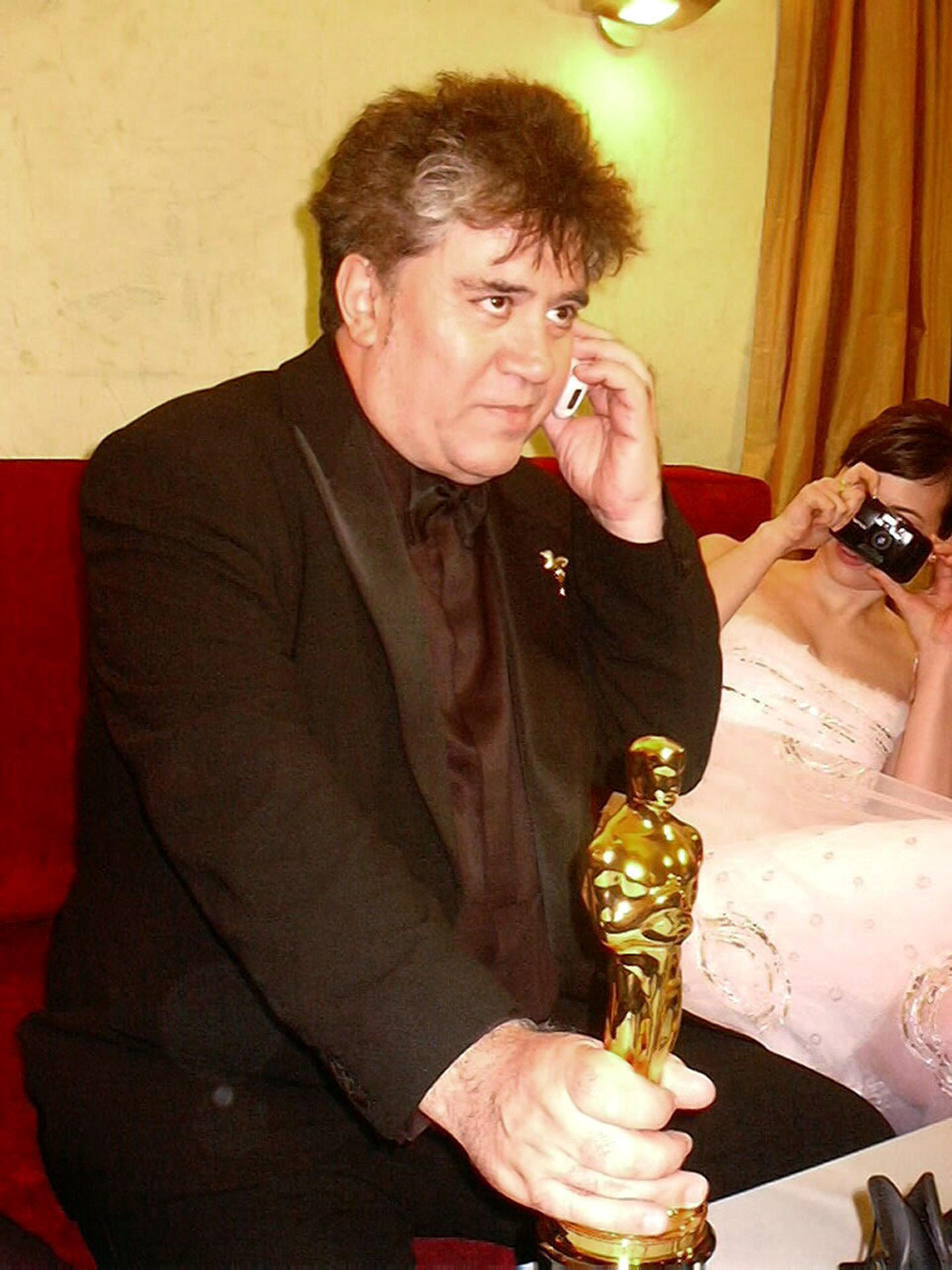 Hace 25 años Pedro Almodóvar ganó el Òscar a la mejor película en lengua no inglesa por 'Todo sobre mi madre'. EFE/Archivo