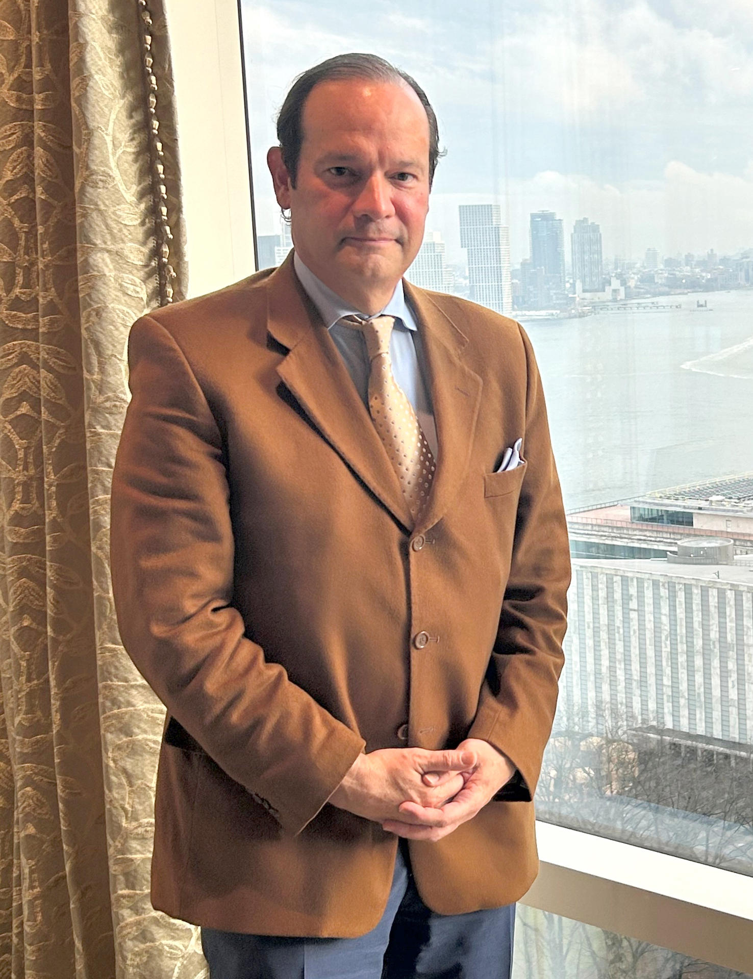 El ministro de Relaciones Exteriores de Panamá, Javier Martínez-Acha, posa durante una entrevista con EFE, en Nueva York (Estados Unidos). EFE/ Javier Otazu