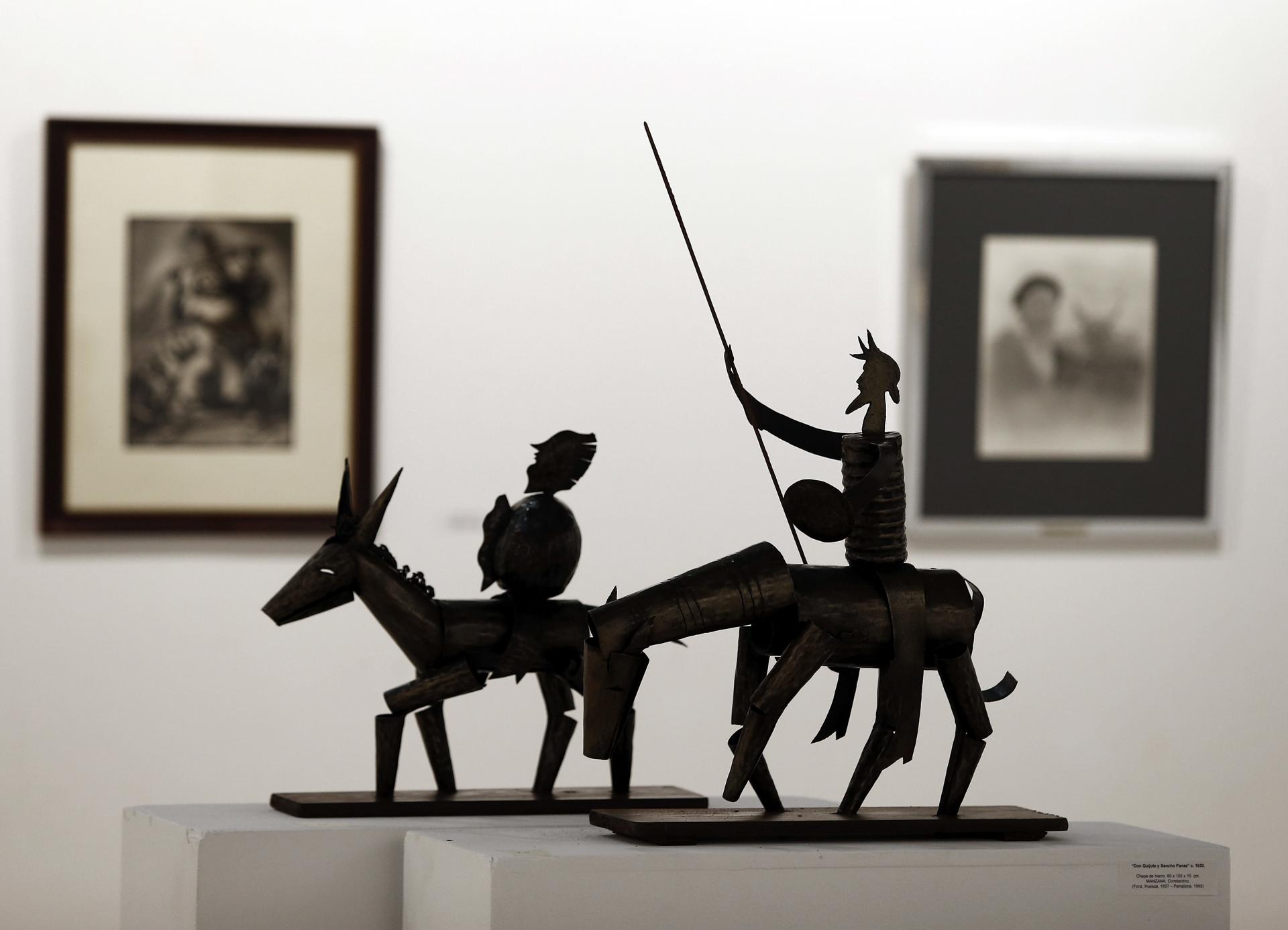Detalle de la obra de Constantino Manzana titulada 'Don Auijote y Sancho Panza', de 1930. EFE/Jesús Diges