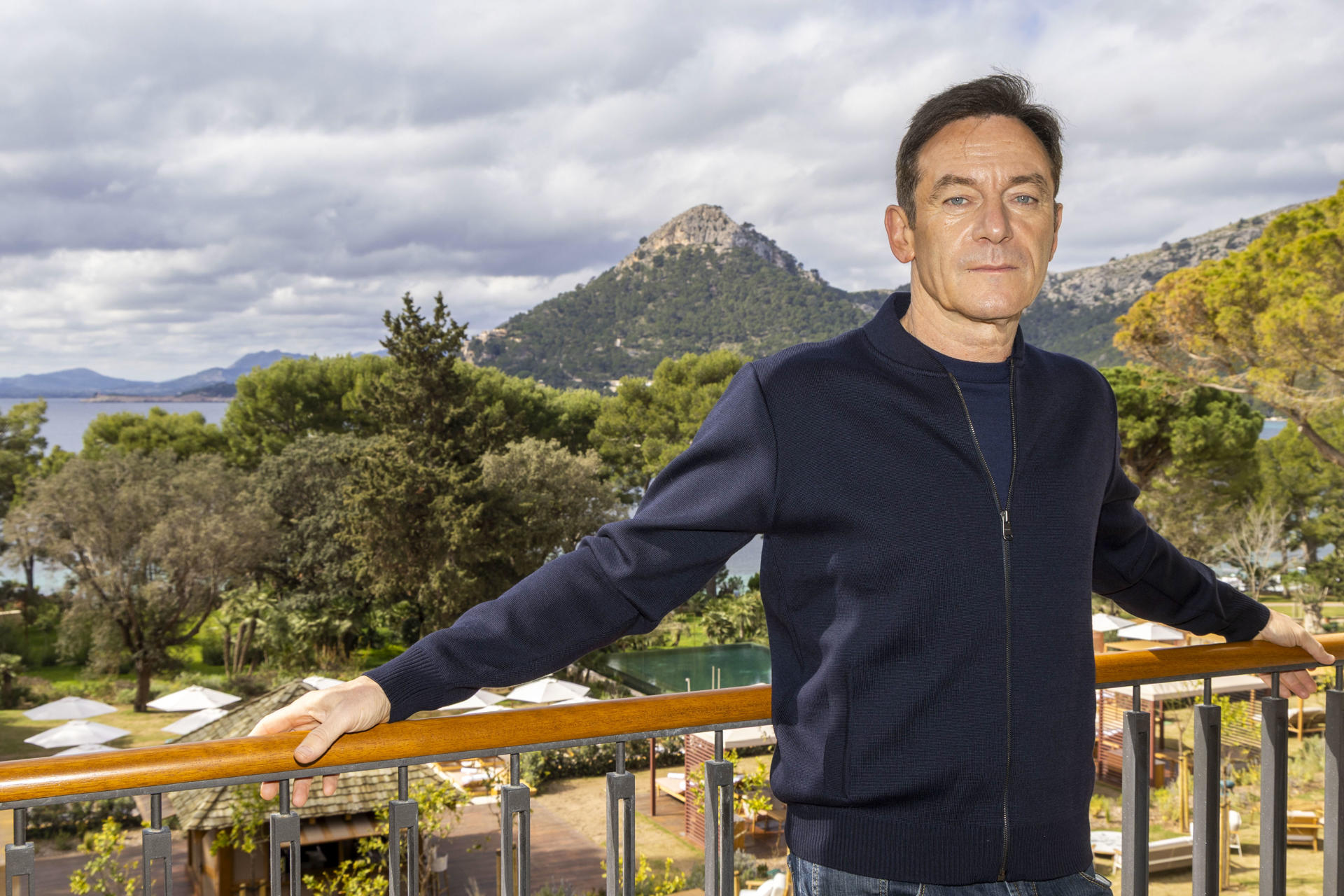 El actor británico Jason Isaacs, en una entrevista con EFE. EFE/ Cati Cladera