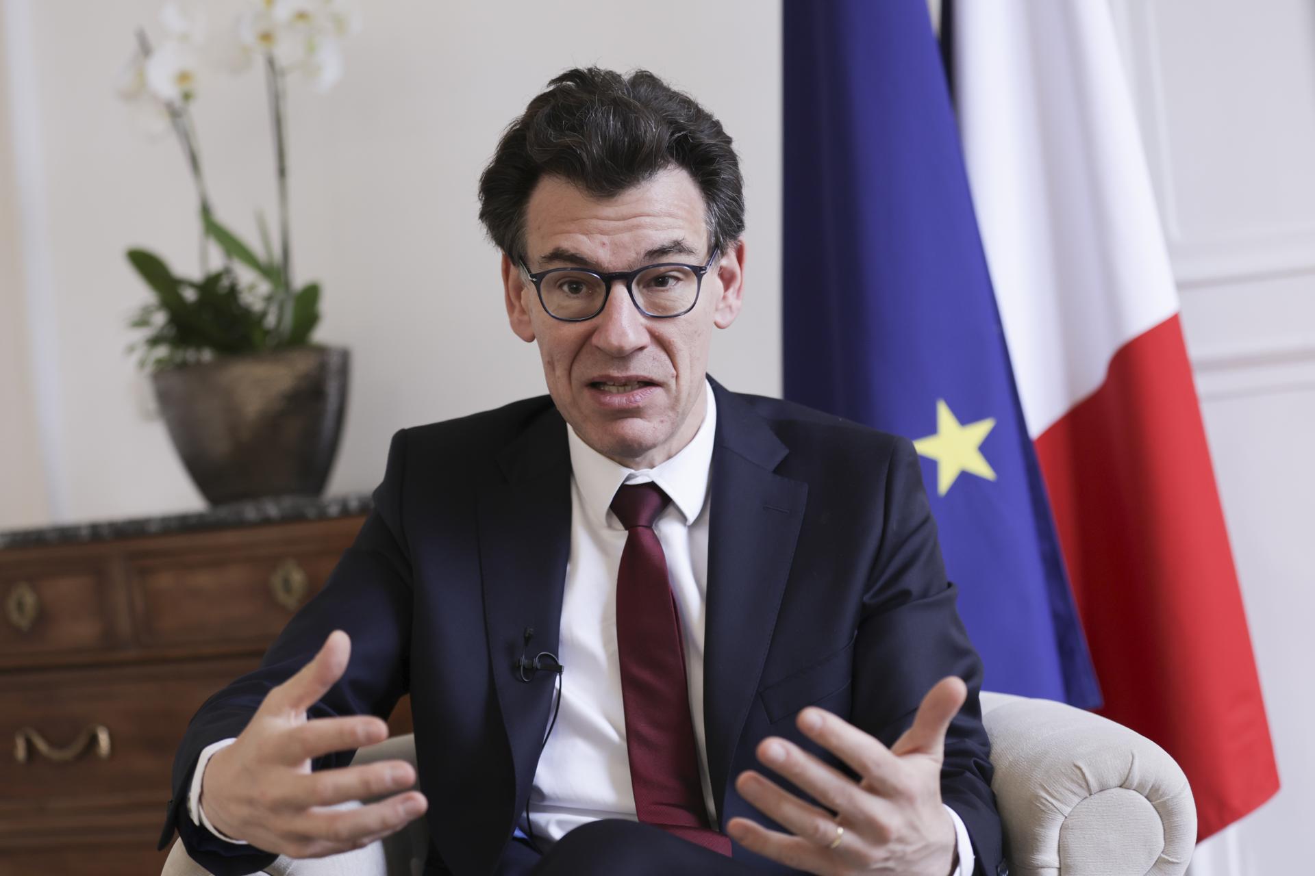 PARIS (France), 29/03/2025.- El ministro francés de Educación Superior e Investigación, Philippe Baptiste, durante su entrevista con EFE.  (Francia, Estados Unidos) EFE/EPA/TERESA SUAREZ